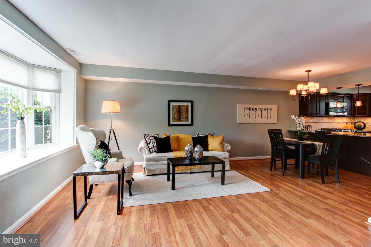 FAIRLINGTON TOWNE - Residential