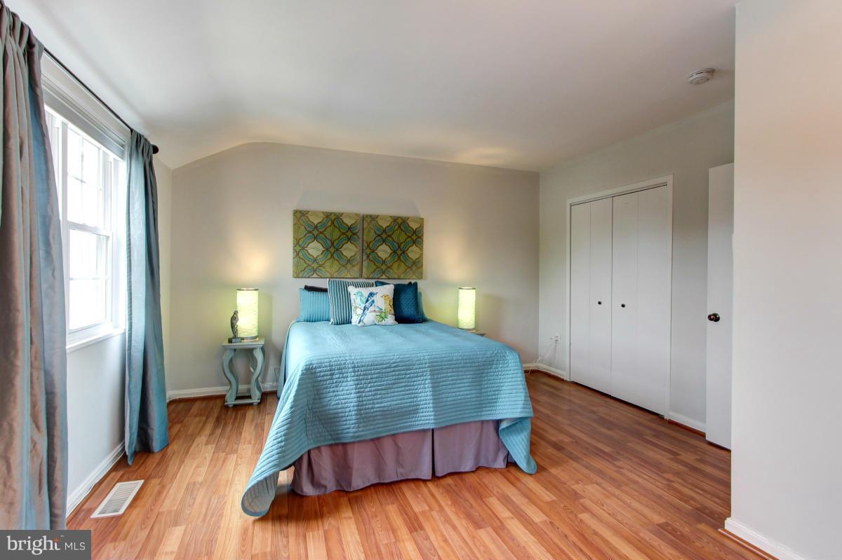 FAIRLINGTON TOWNE - Residential