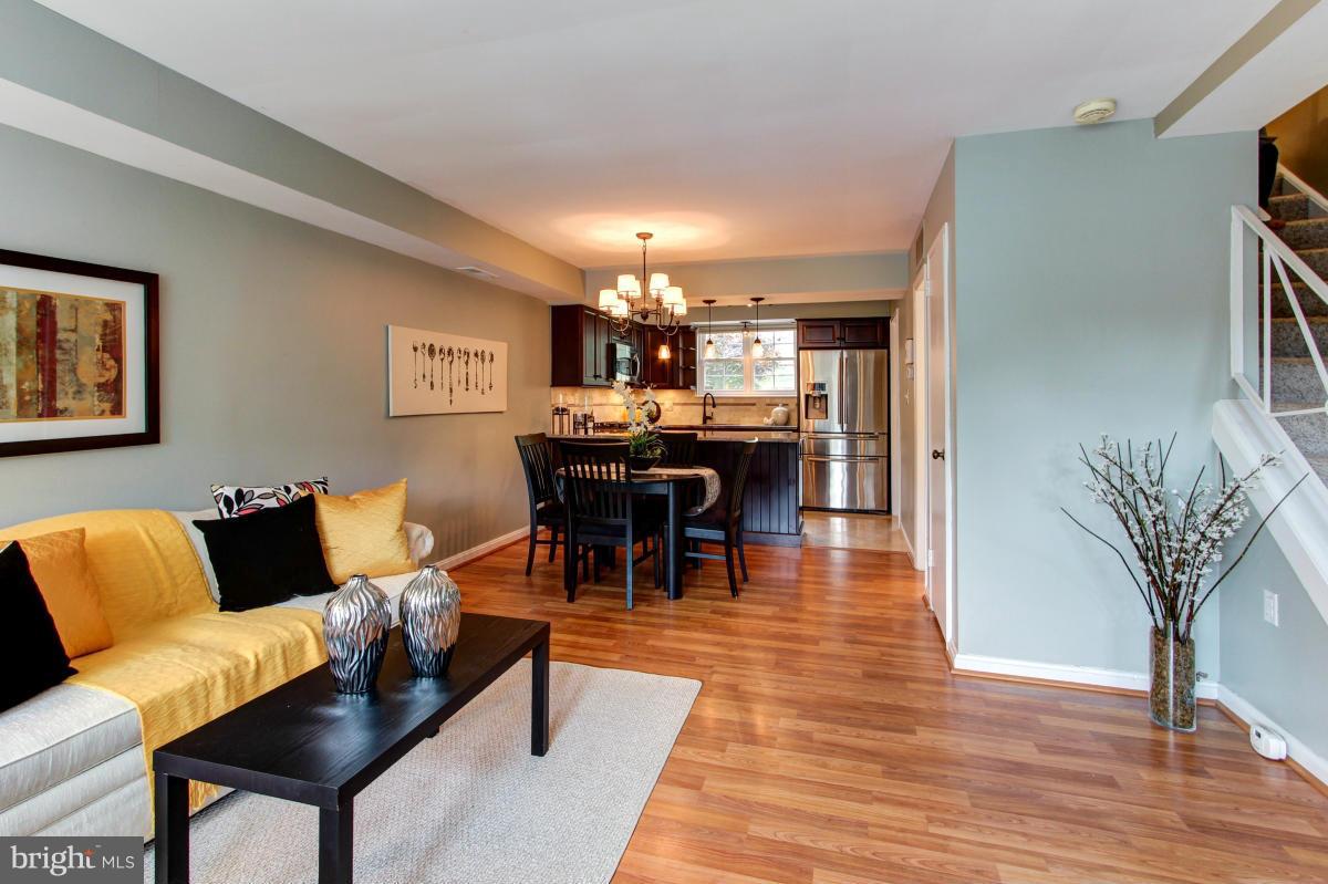 FAIRLINGTON TOWNE - Residential