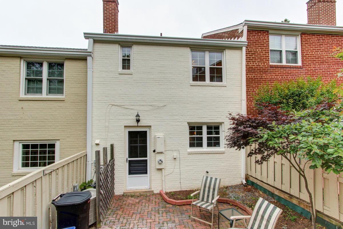 FAIRLINGTON TOWNE - Residential