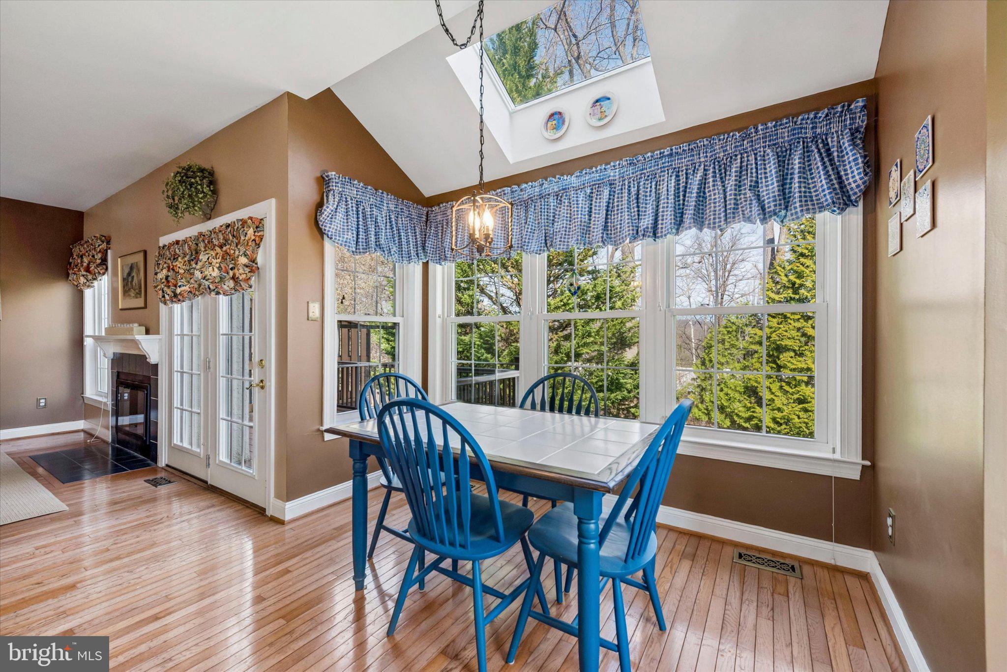 DAYLESFORD LAKE - Residential