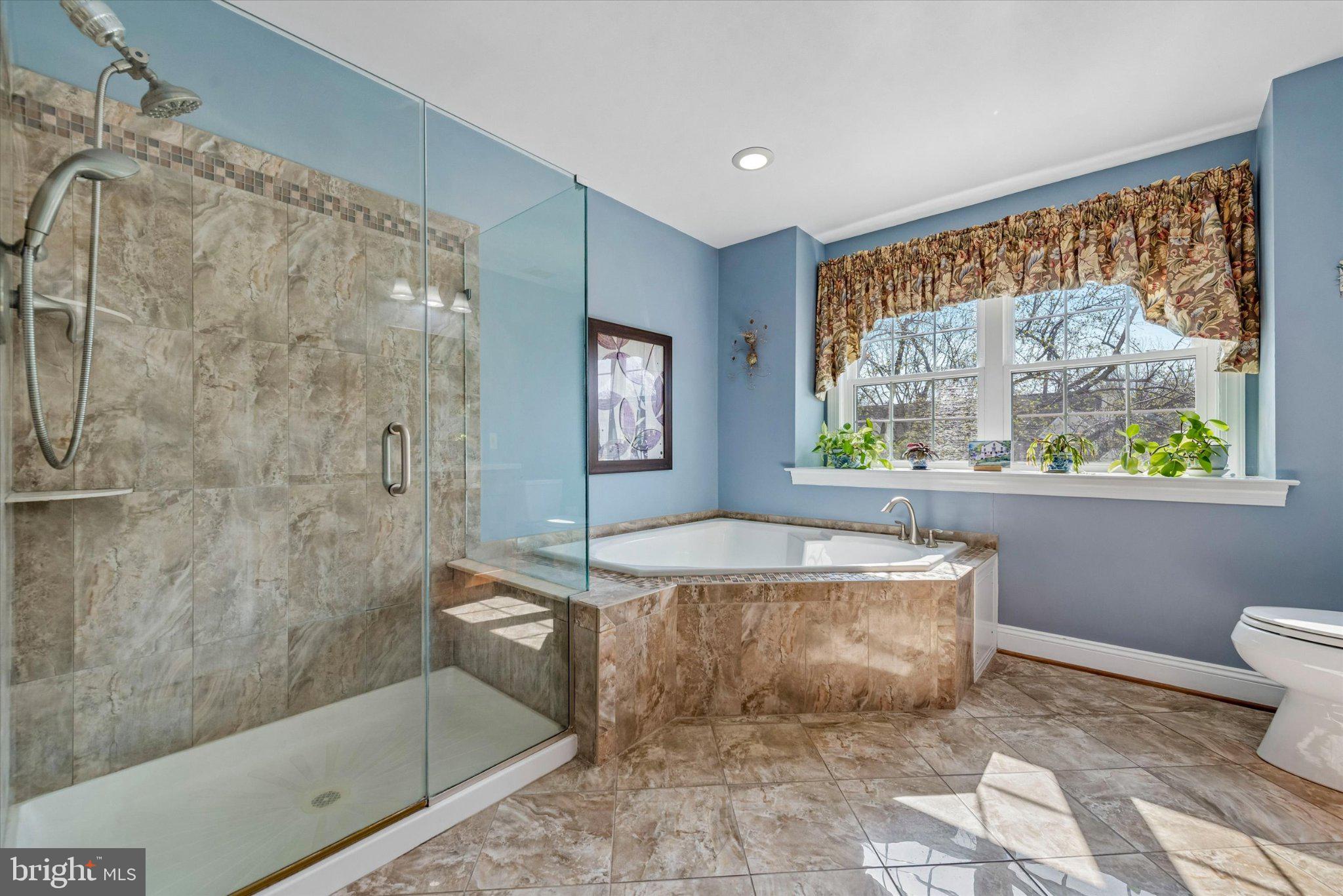 DAYLESFORD LAKE - Residential