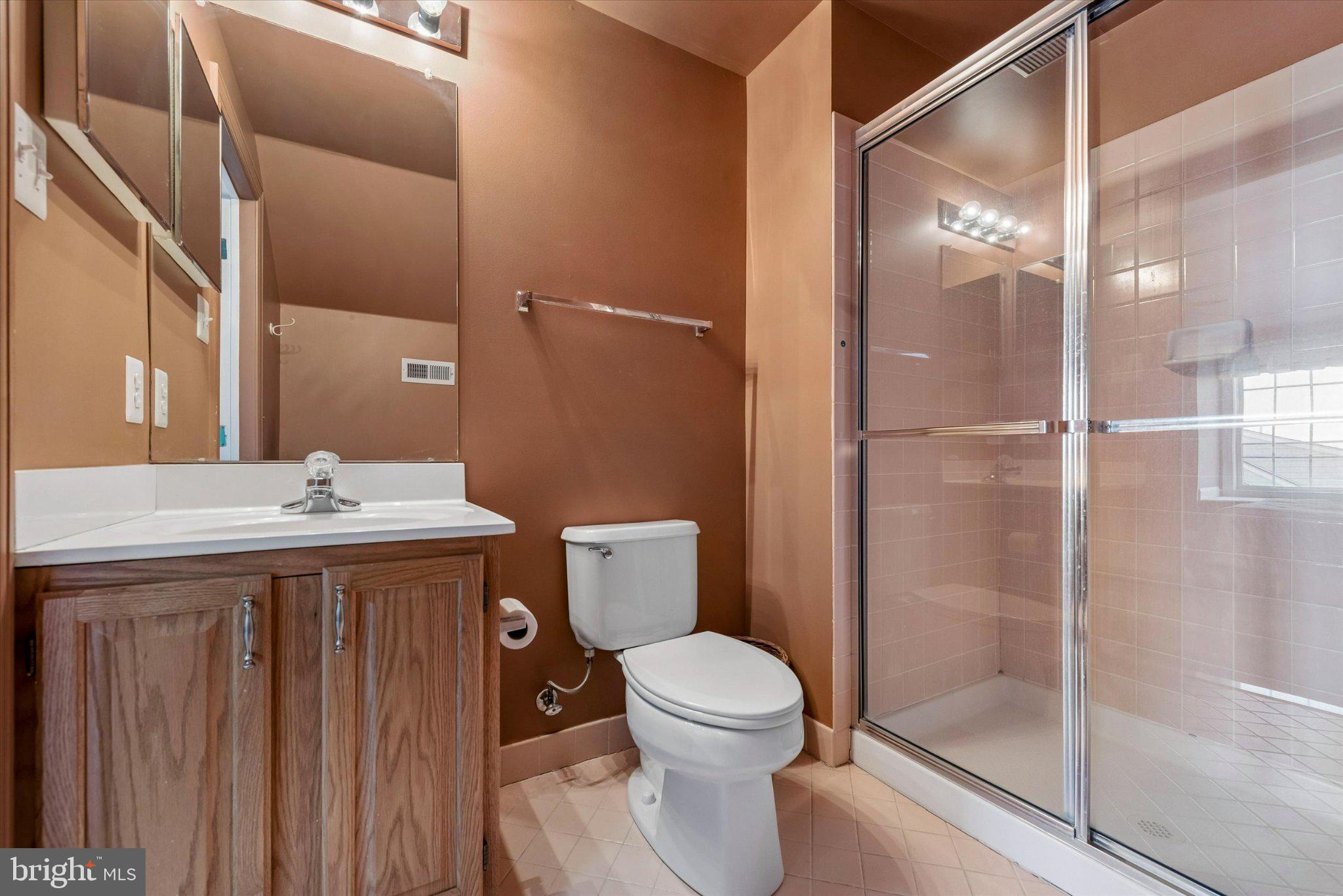 DAYLESFORD LAKE - Residential