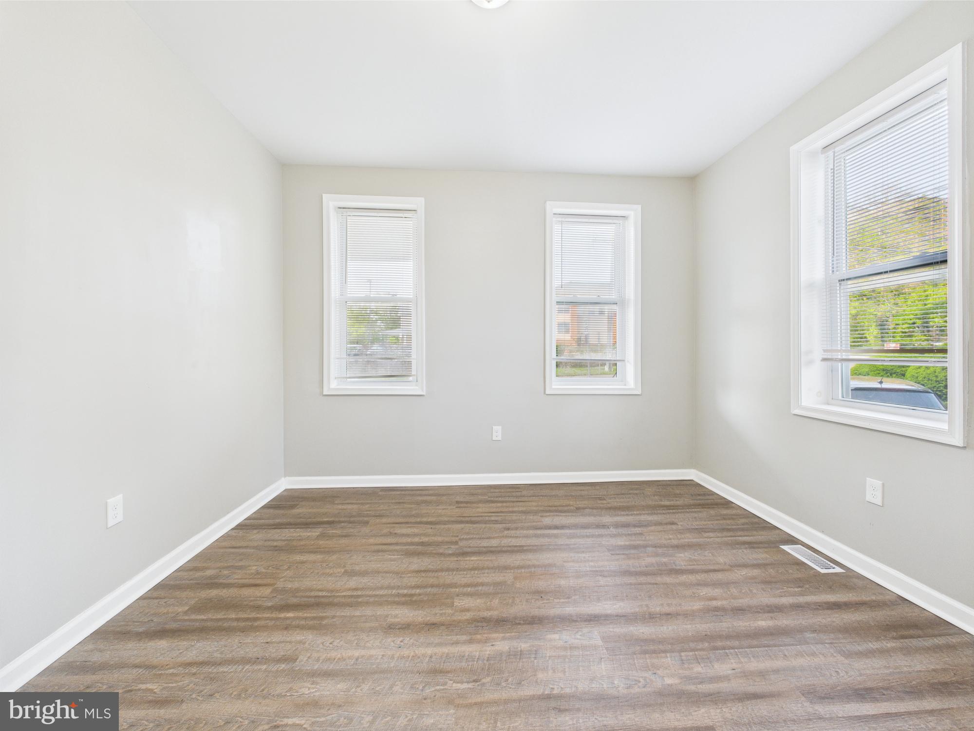 300 W CHESAPEAKE AVENUE 1