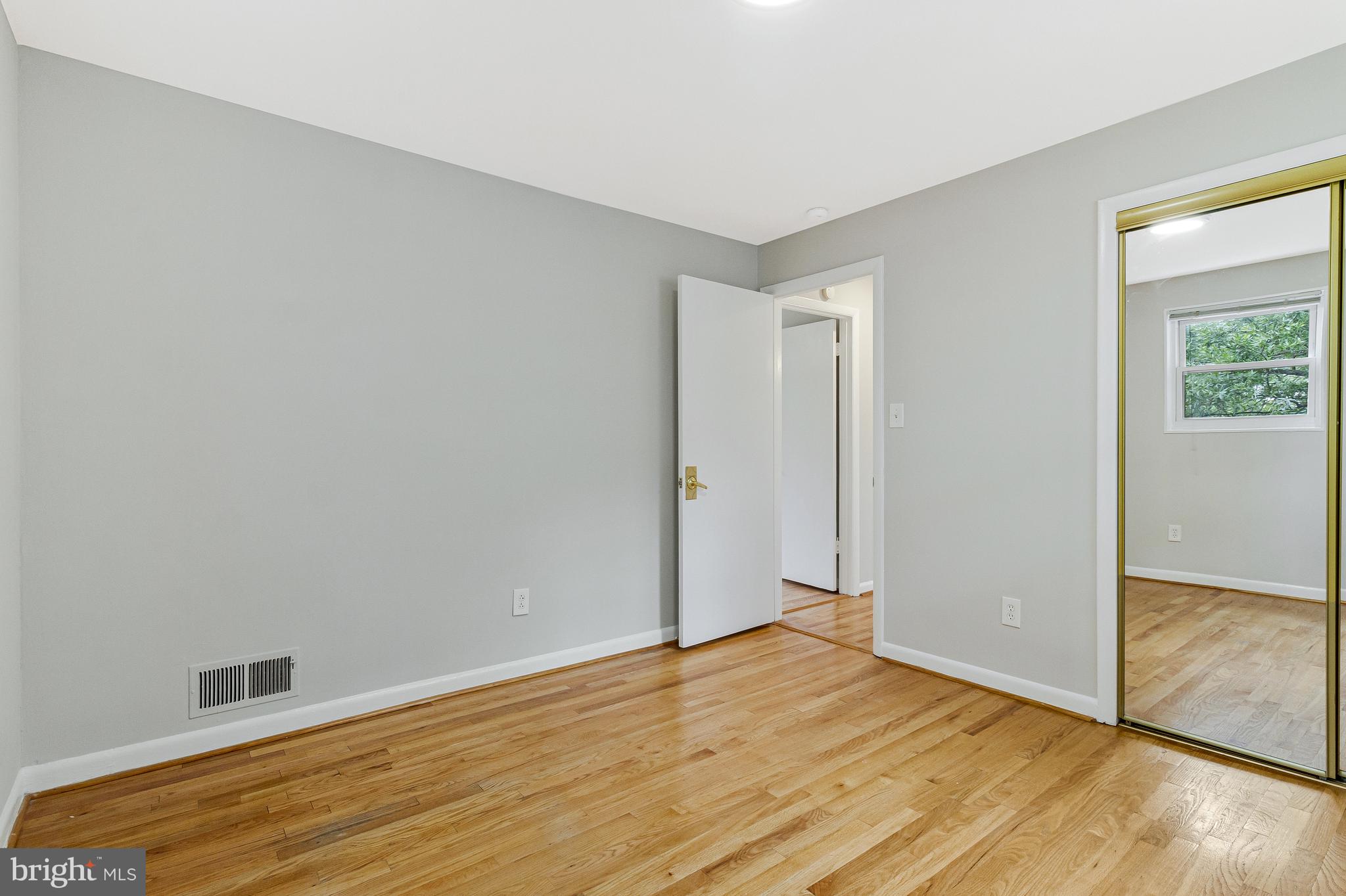 BALLSTON - Residential Income