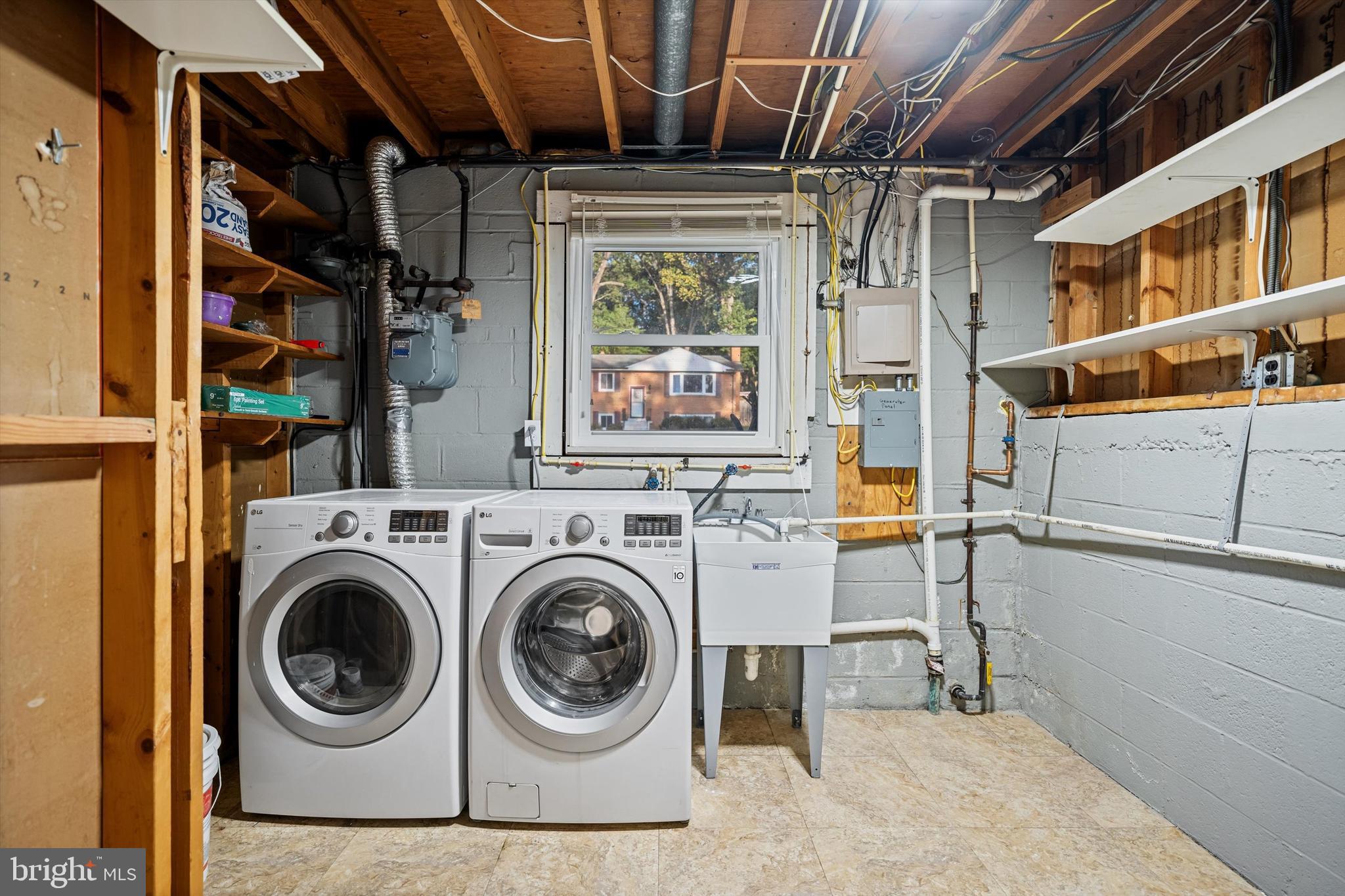 PINEHURST ESTATES - Residential