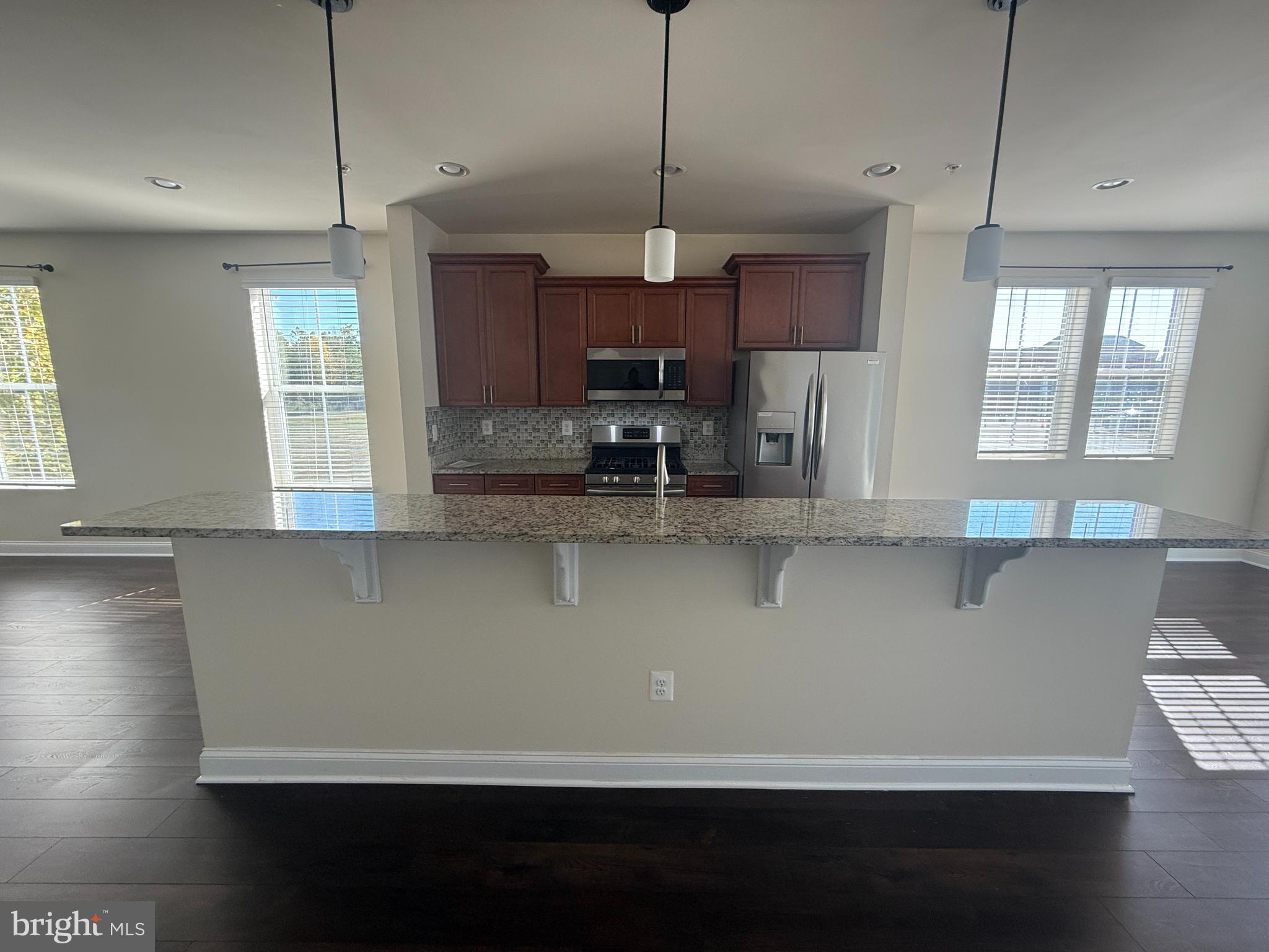 OXFORD SQUARE - Residential Lease