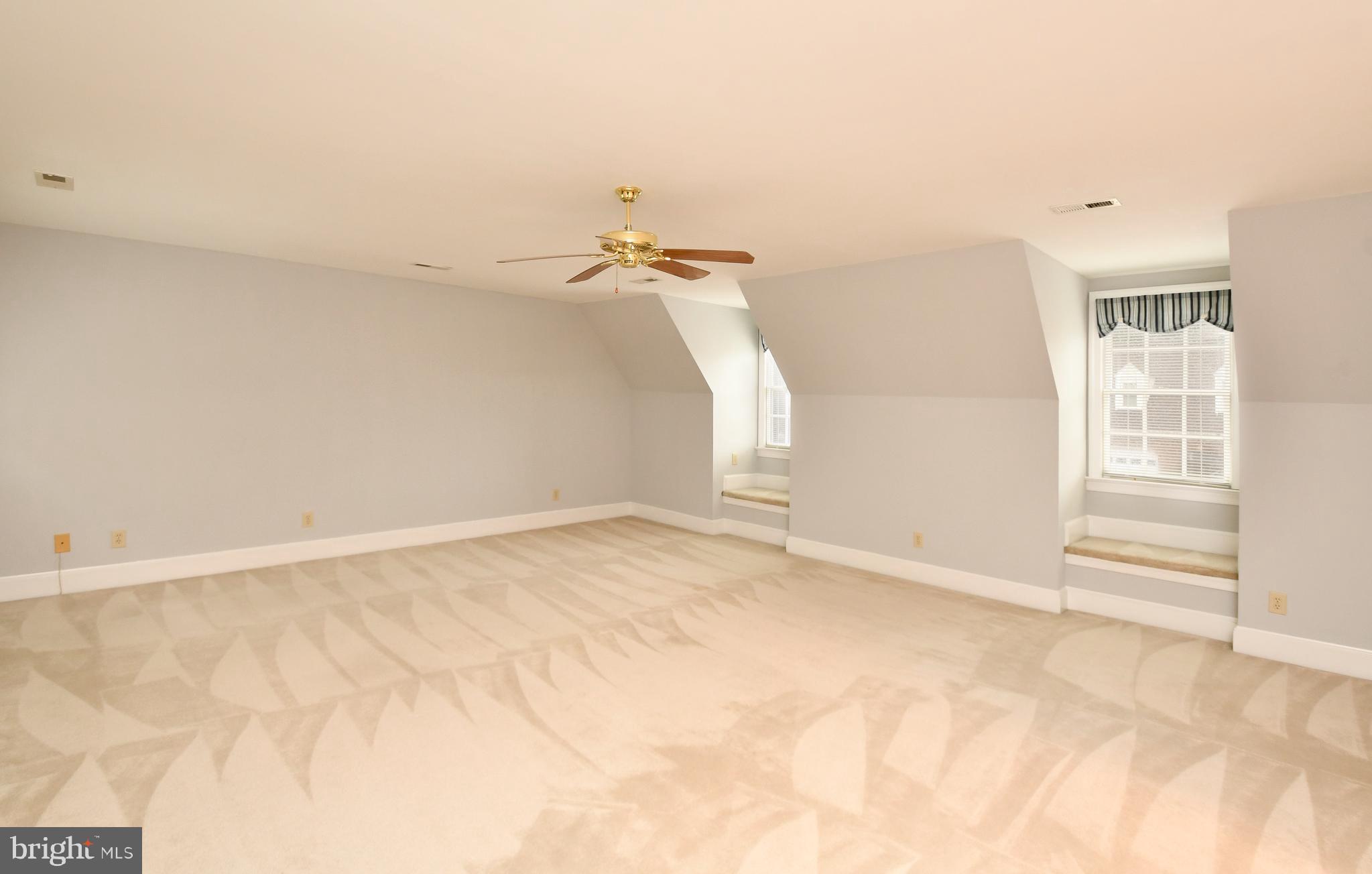 THE GREENS AT LEE'S HILL - Residential