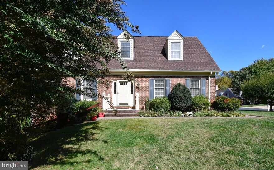 Exciting END unit colonial town home in the popular Greens section of Lee's Hill*Bright and airy with over 3500 square feet finished on 3 levels*Wood floors THROUGHOUT the main level*9 foot ceilings*Enjoy main level living with a hard to find 15 x 15  primary bedroom with soaking tub and separate shower in primary bathroom* Chef's delight kitchen with 42 inch cabinets, corian counters and large eat in area*Family room off of kitchen has wood floors and built in bookcases*Formal living/dining area with a gas fireplace*Upstairs has 3 more bedrooms and 2 full bathrooms*Finished walkout basement has a recreation room, full bath, and large storage area*Oversized 2 car garage with room for a workshop and storage*Relaxing 19 x 10 screened in porch and deck*NEWER roof*HOA dues include all lawn maintenance(grass cutting, mulching and trimming) , roof replacement as needed and use of all community amenities*Enjoy living in Lee's Hill-short walk to community pool/tennis and public golf course