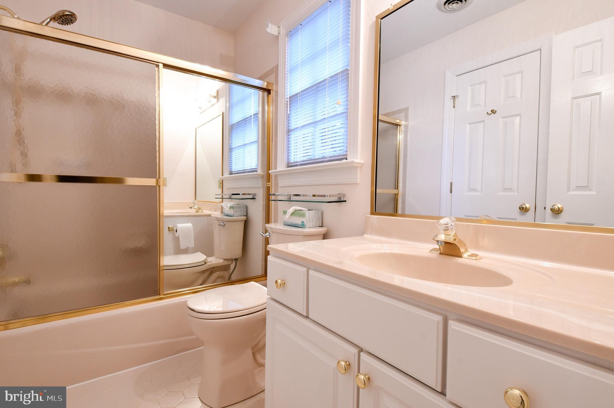 THE GREENS AT LEE'S HILL - Residential