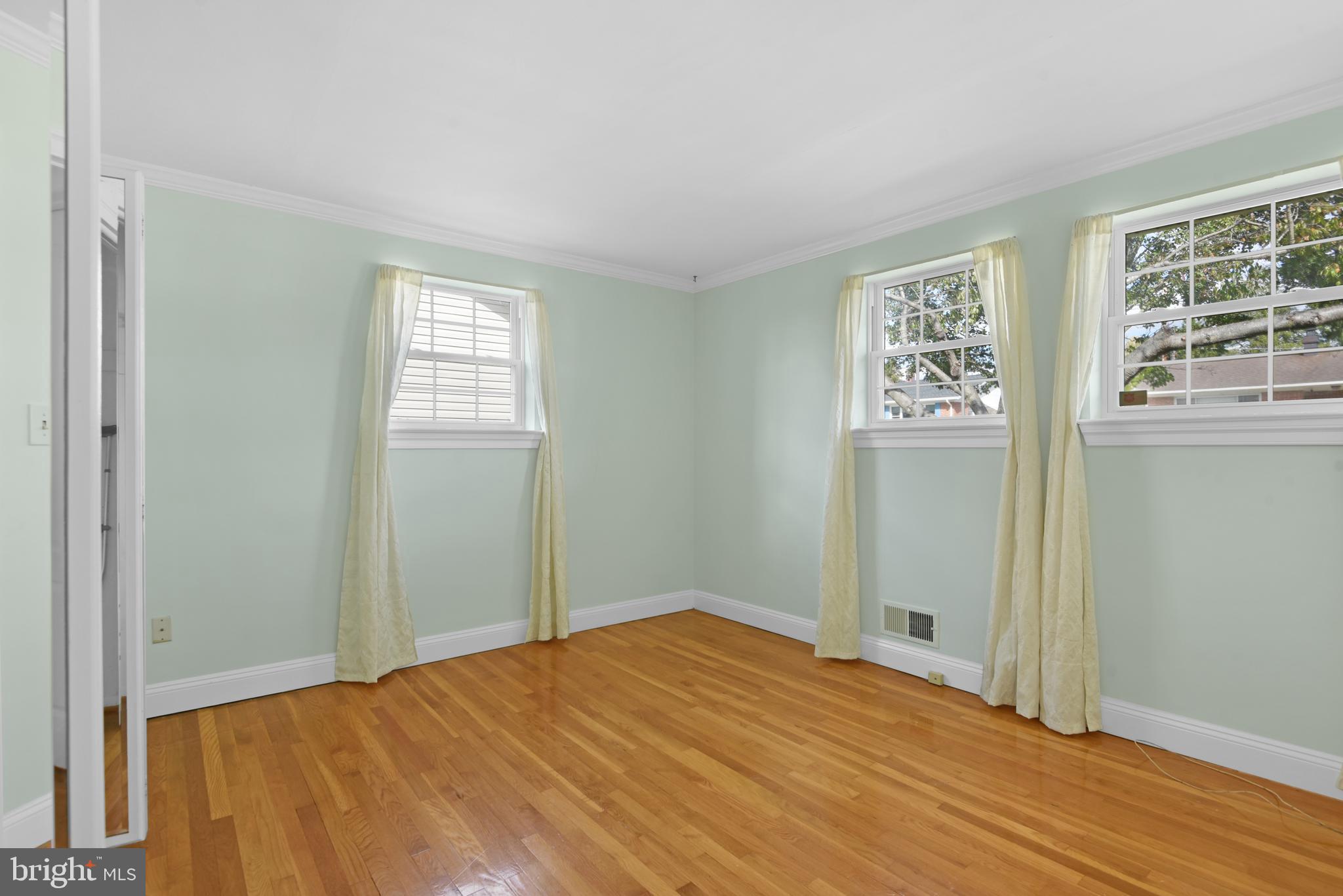 PERRY HALL ESTATES - Residential