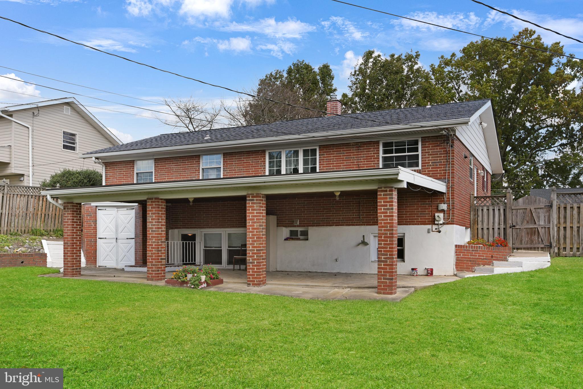 PERRY HALL ESTATES - Residential