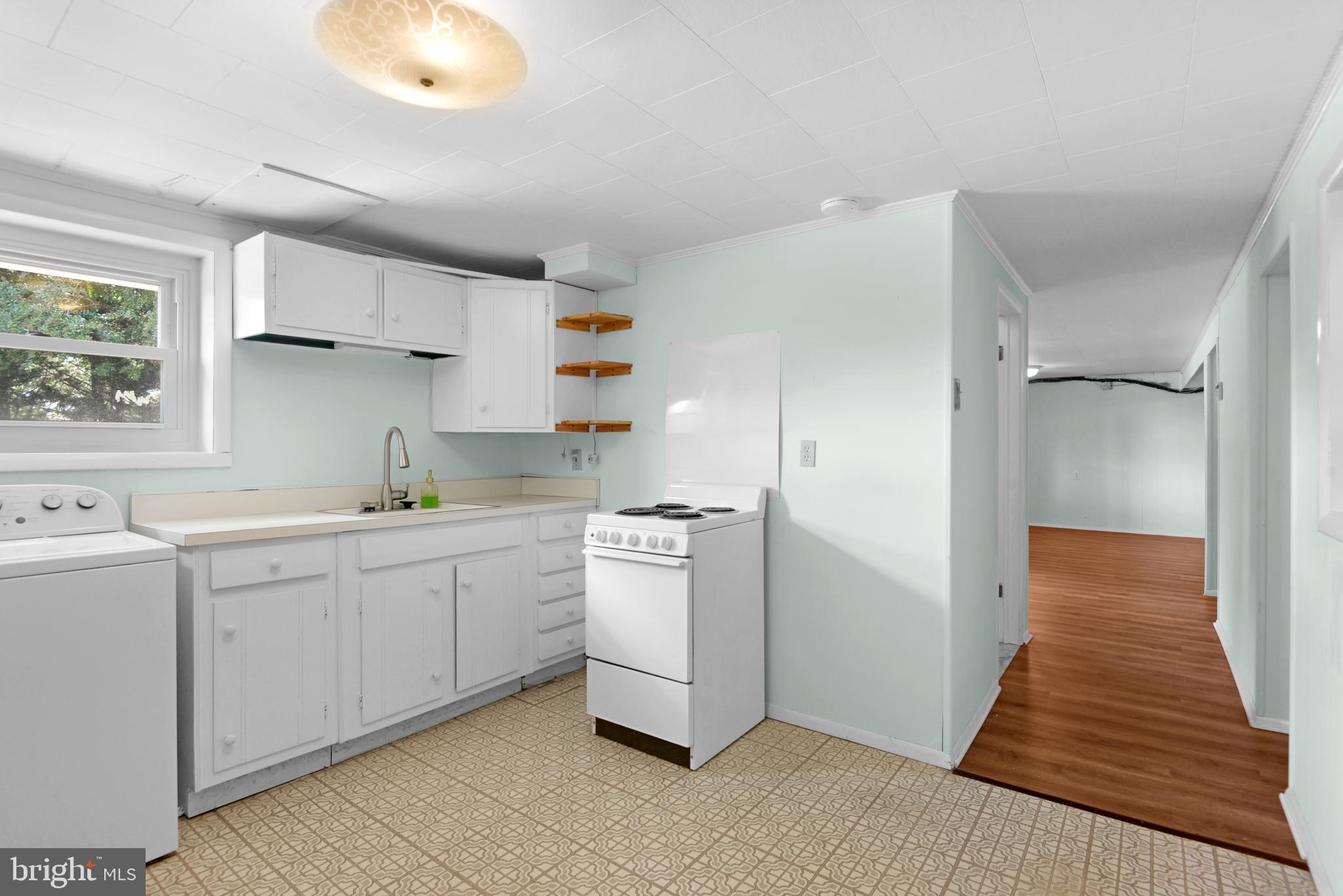 PERRY HALL ESTATES - Residential