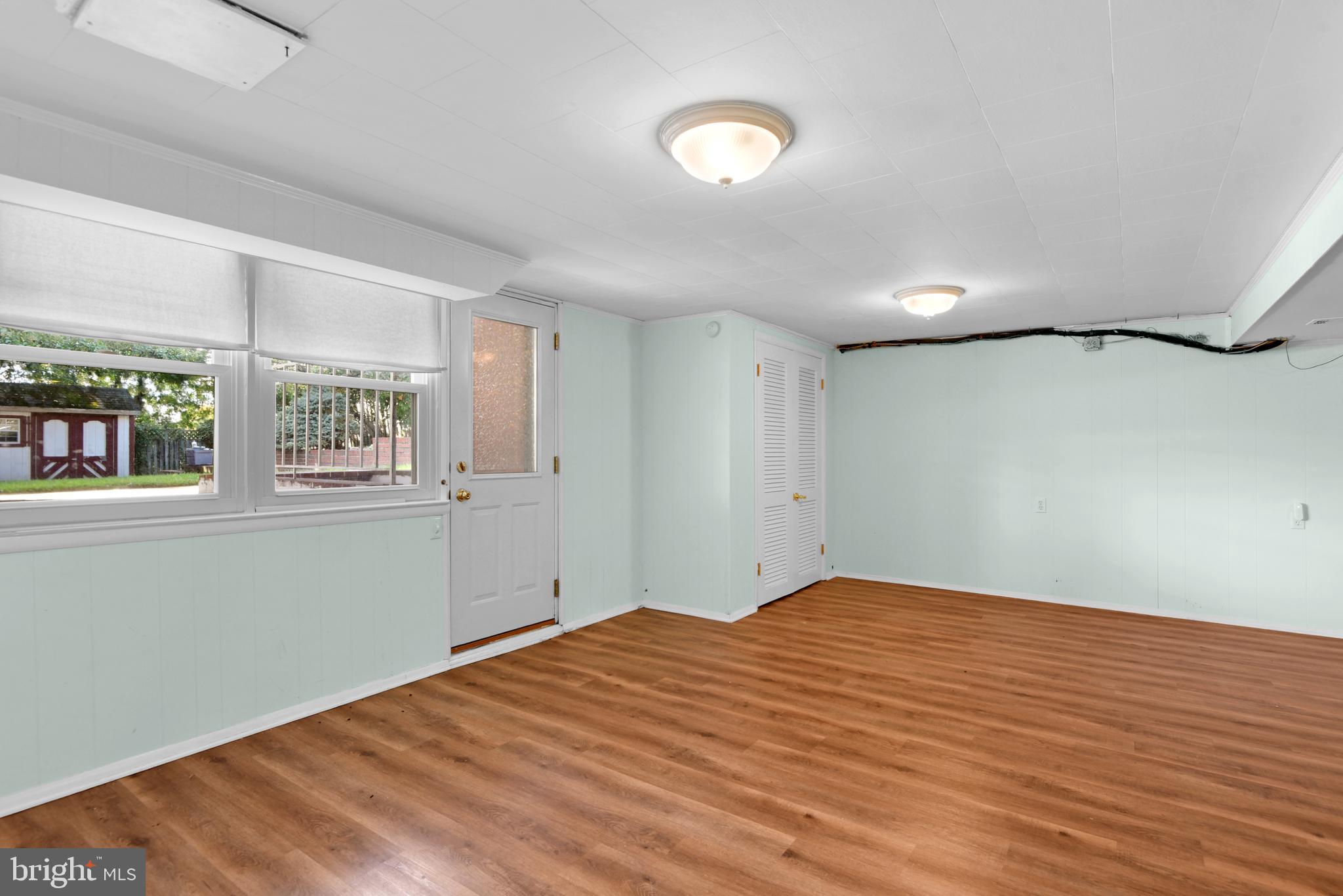 PERRY HALL ESTATES - Residential