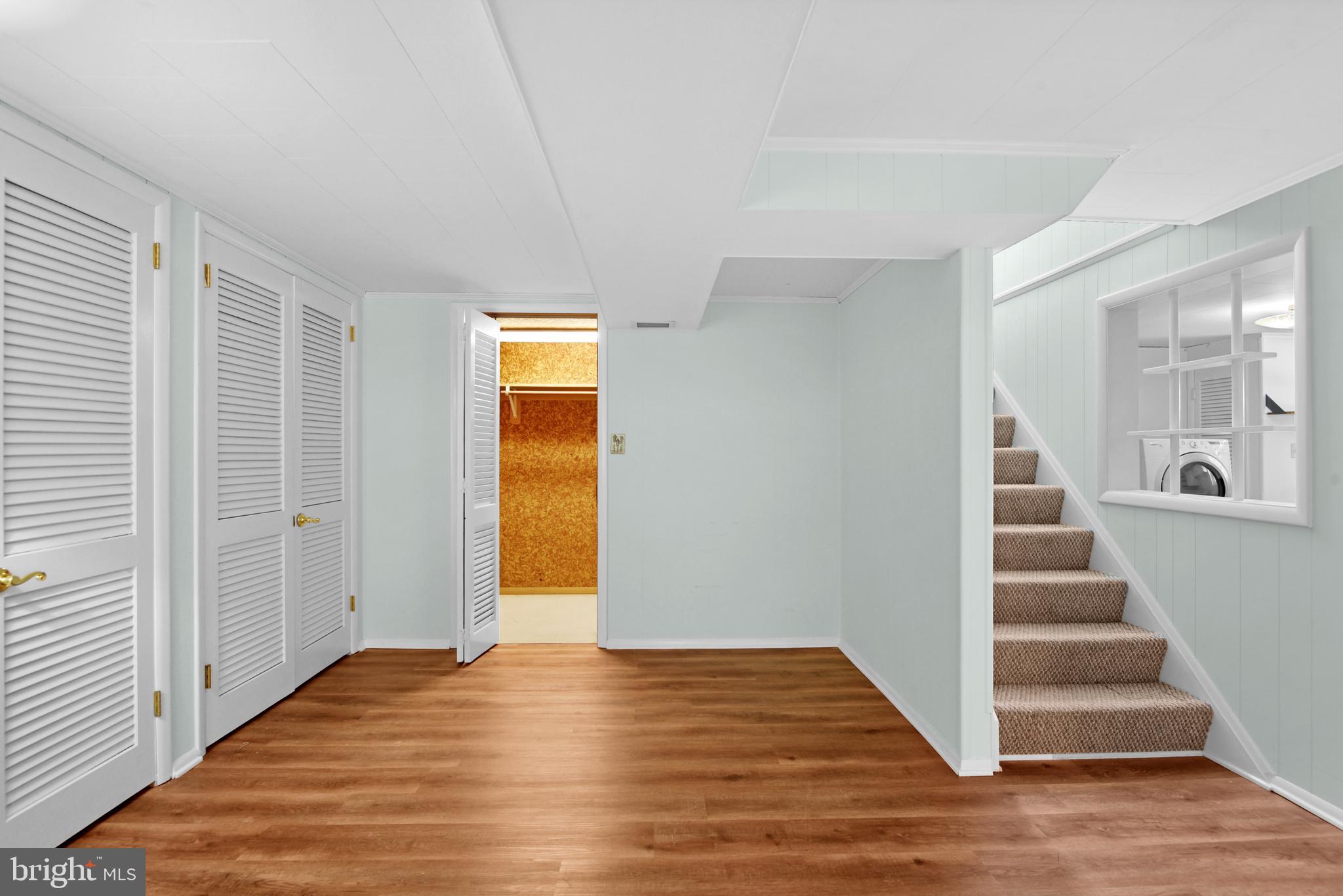 PERRY HALL ESTATES - Residential