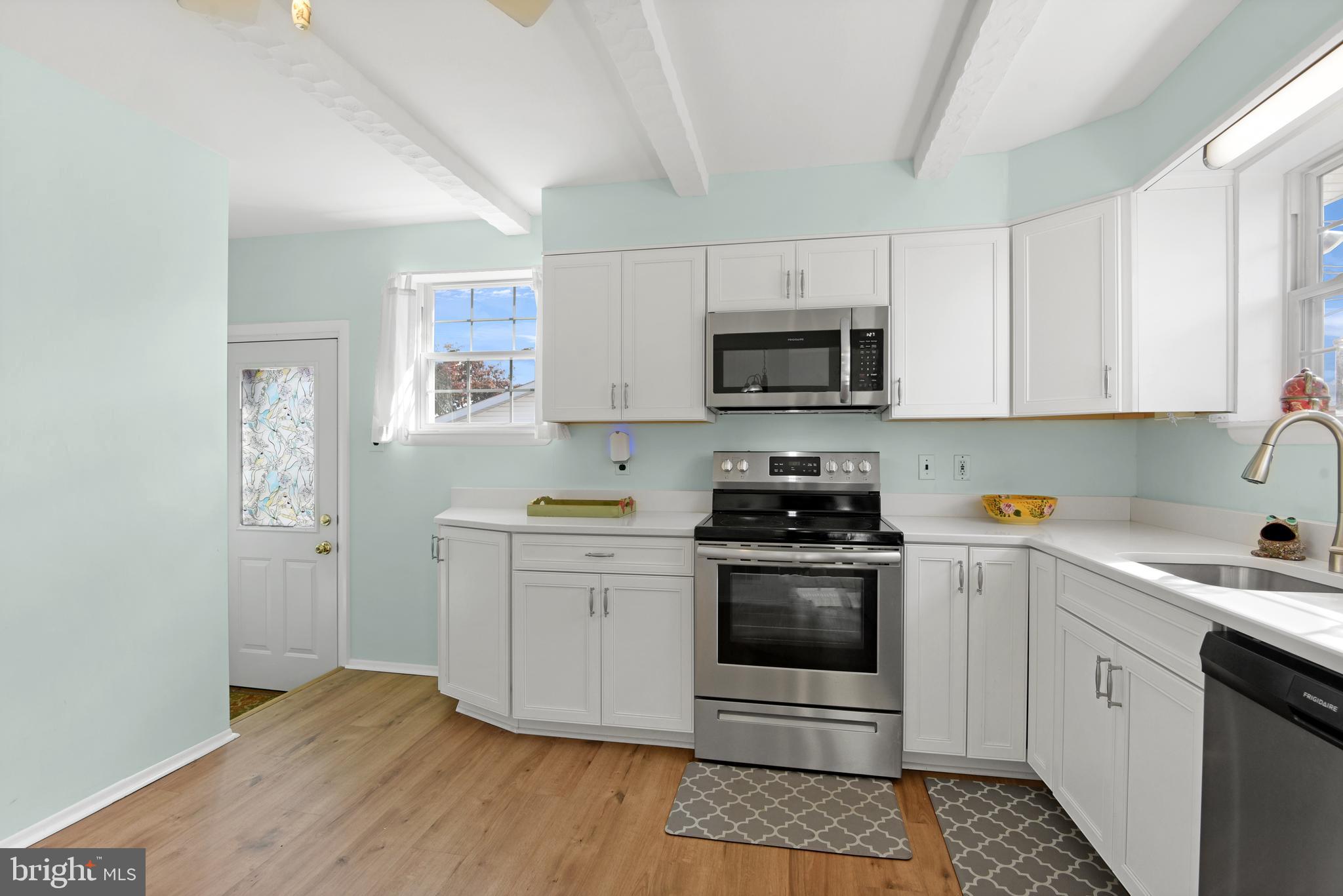 PERRY HALL ESTATES - Residential