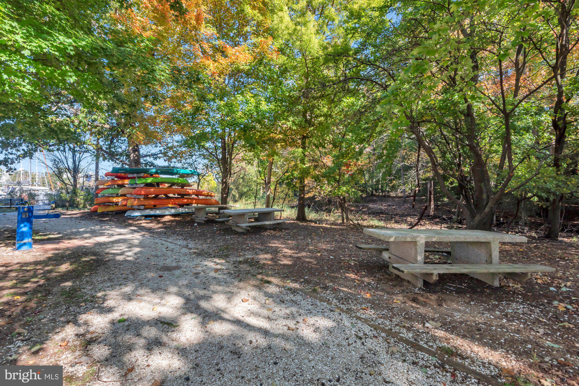 SPINNAKER RUN - Residential