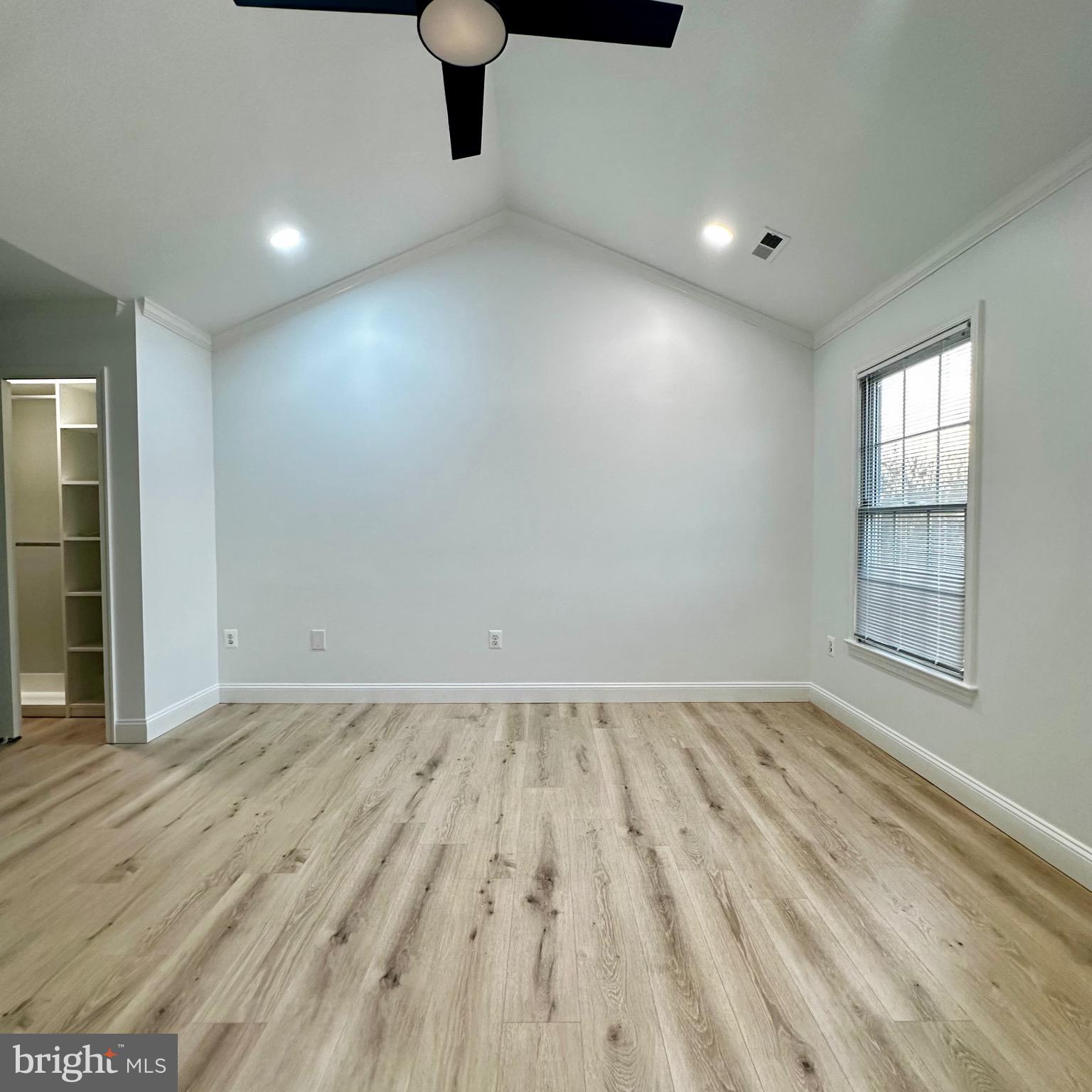 KINGSWOOD - Residential Lease