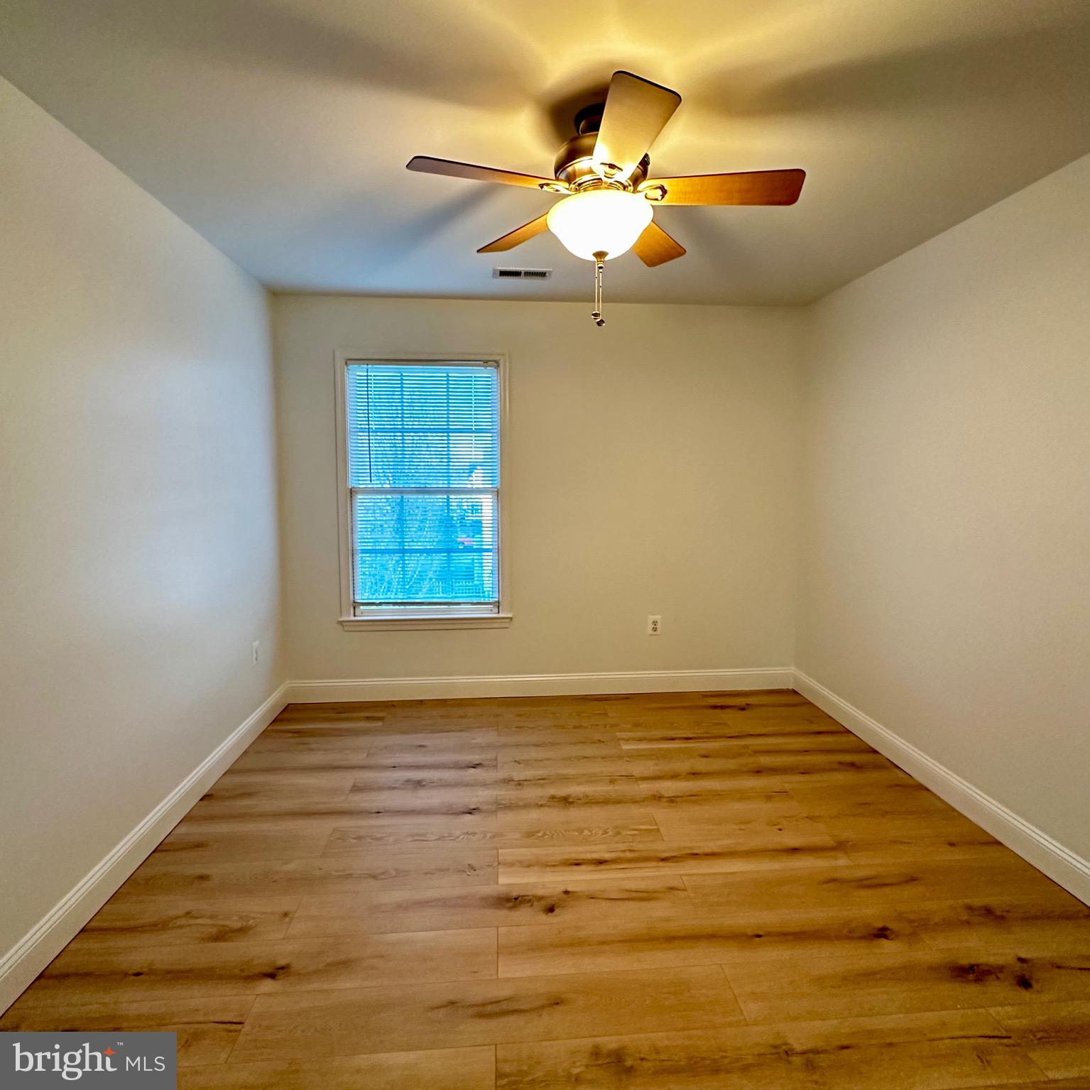 KINGSWOOD - Residential Lease