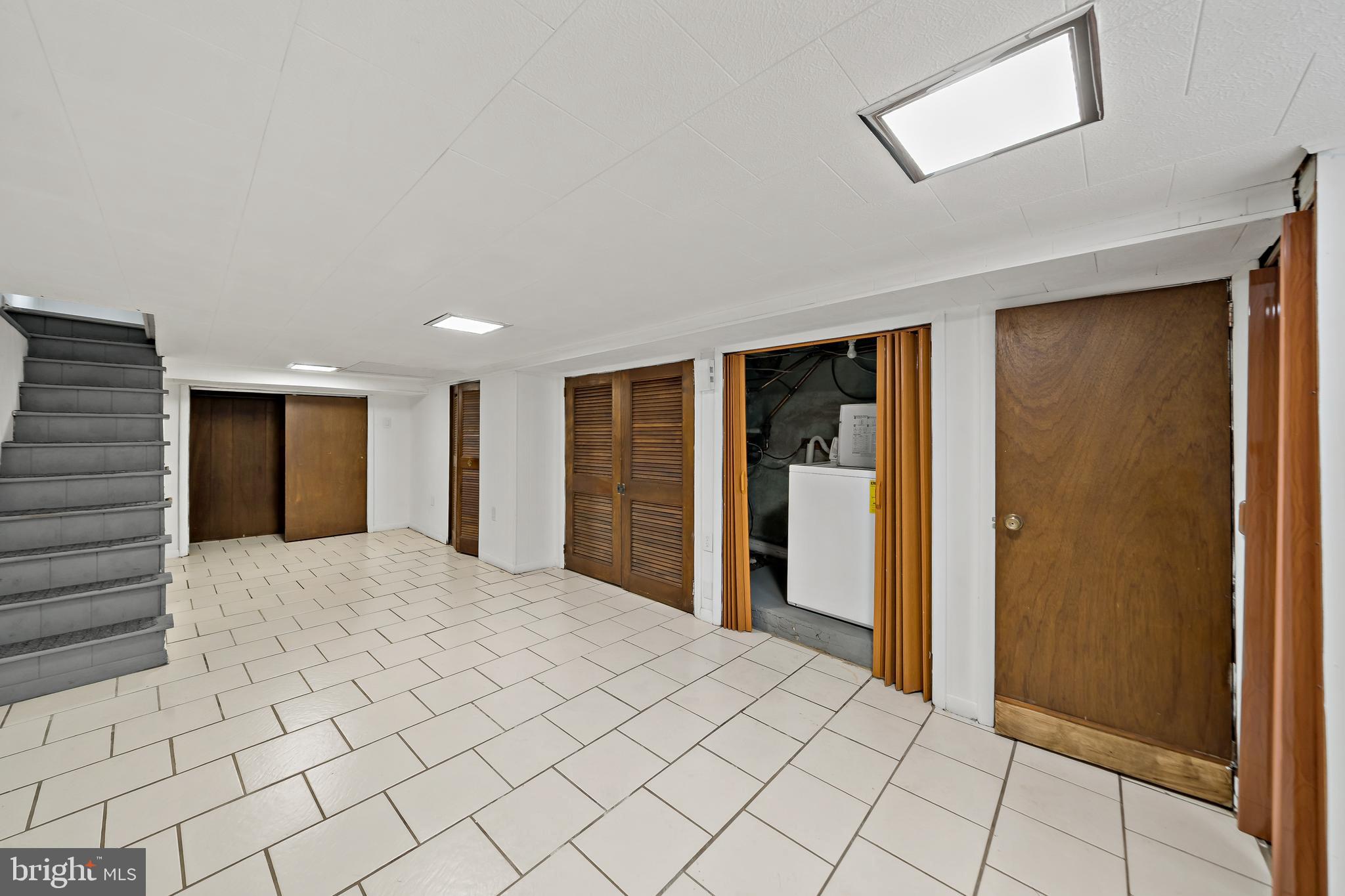 PASSYUNK SQUARE - Residential Lease