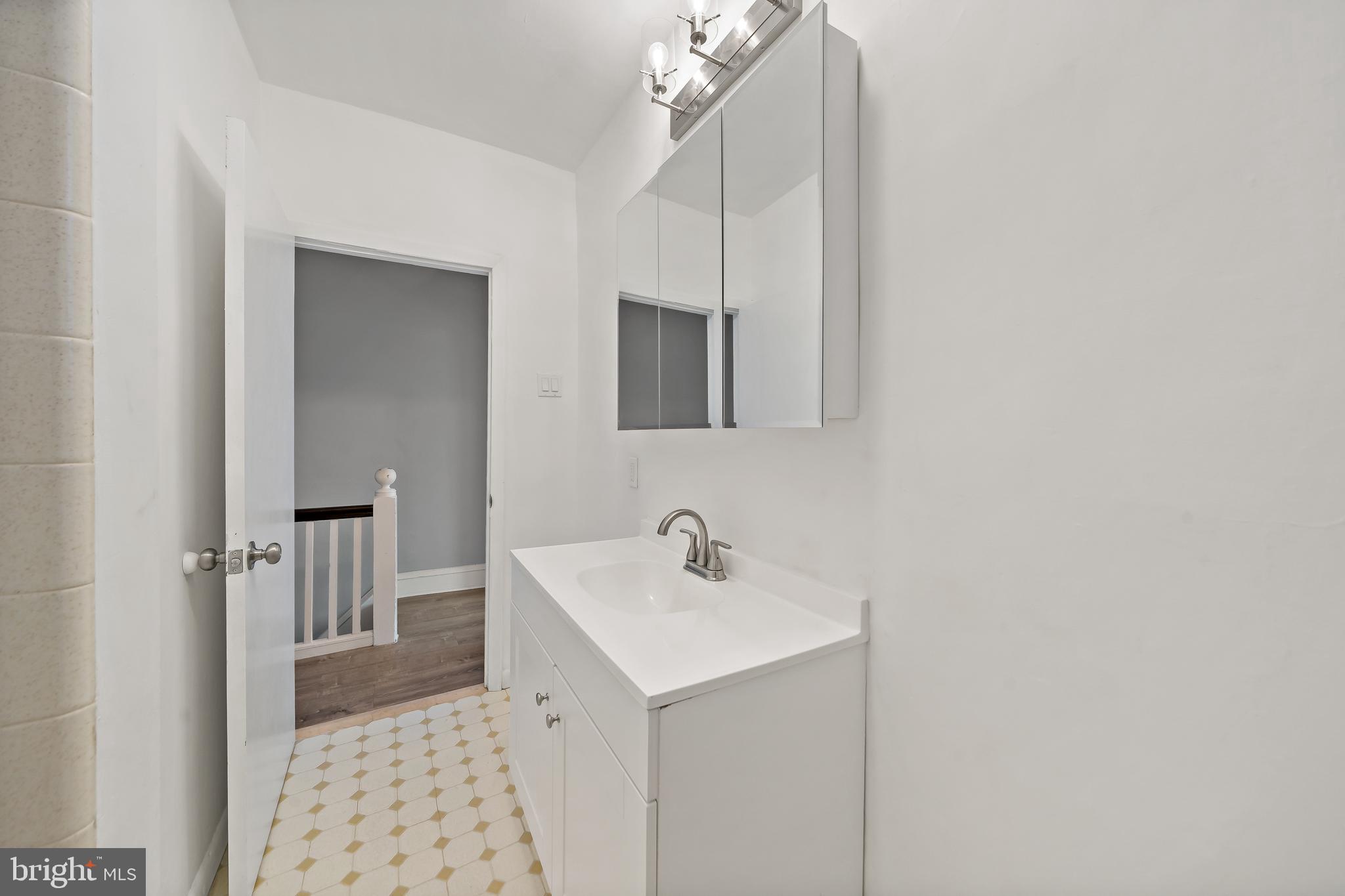 PASSYUNK SQUARE - Residential Lease