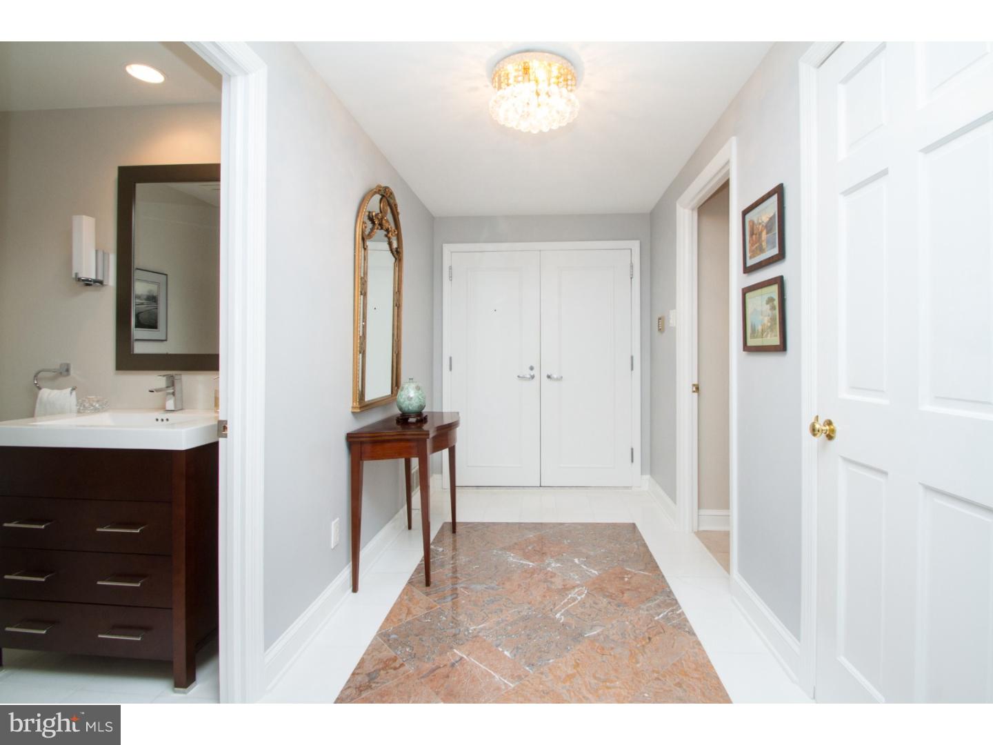 SOCIETY HILL - Residential