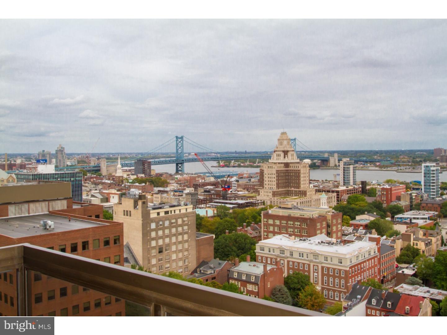 SOCIETY HILL - Residential