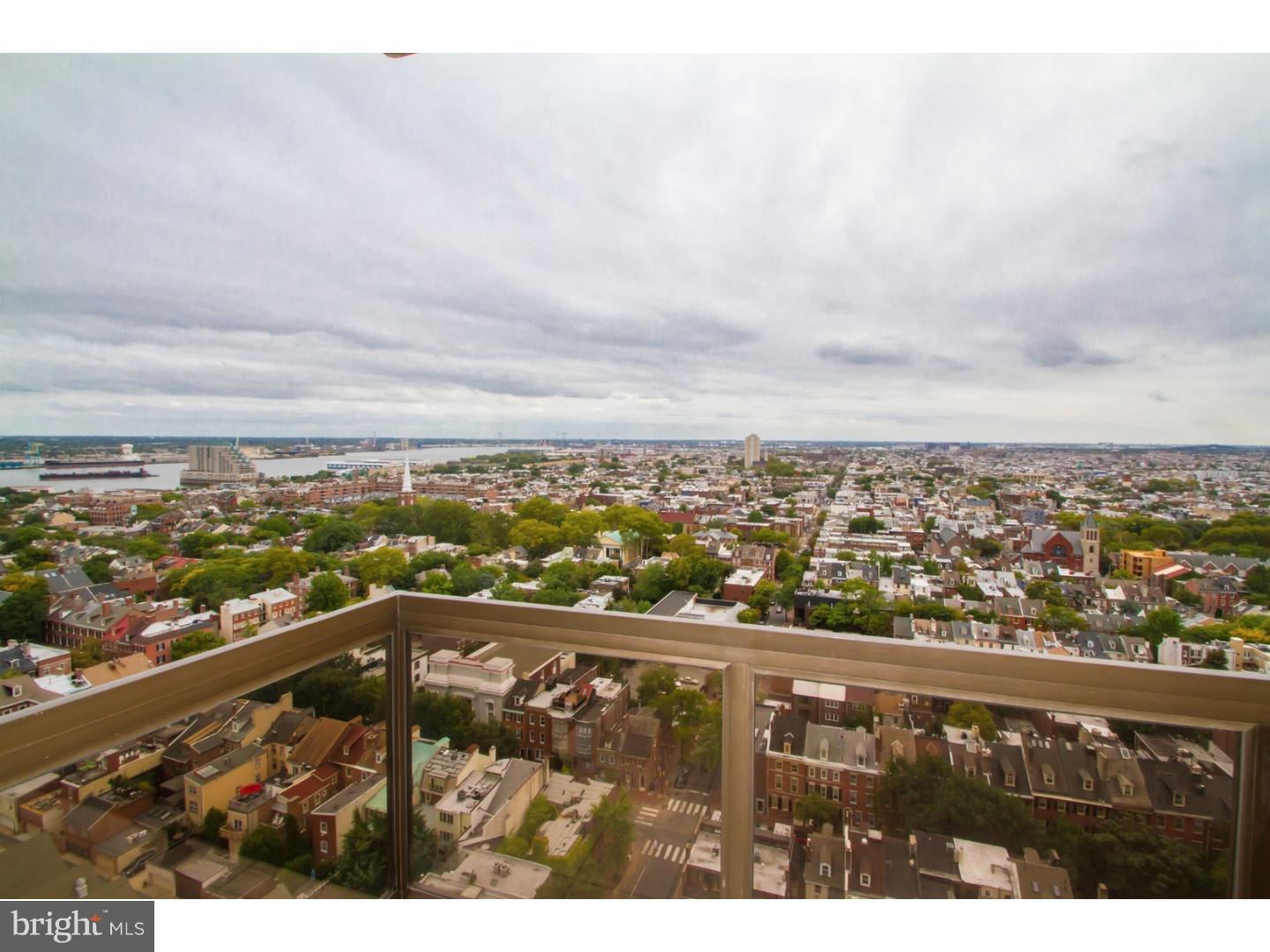 SOCIETY HILL - Residential