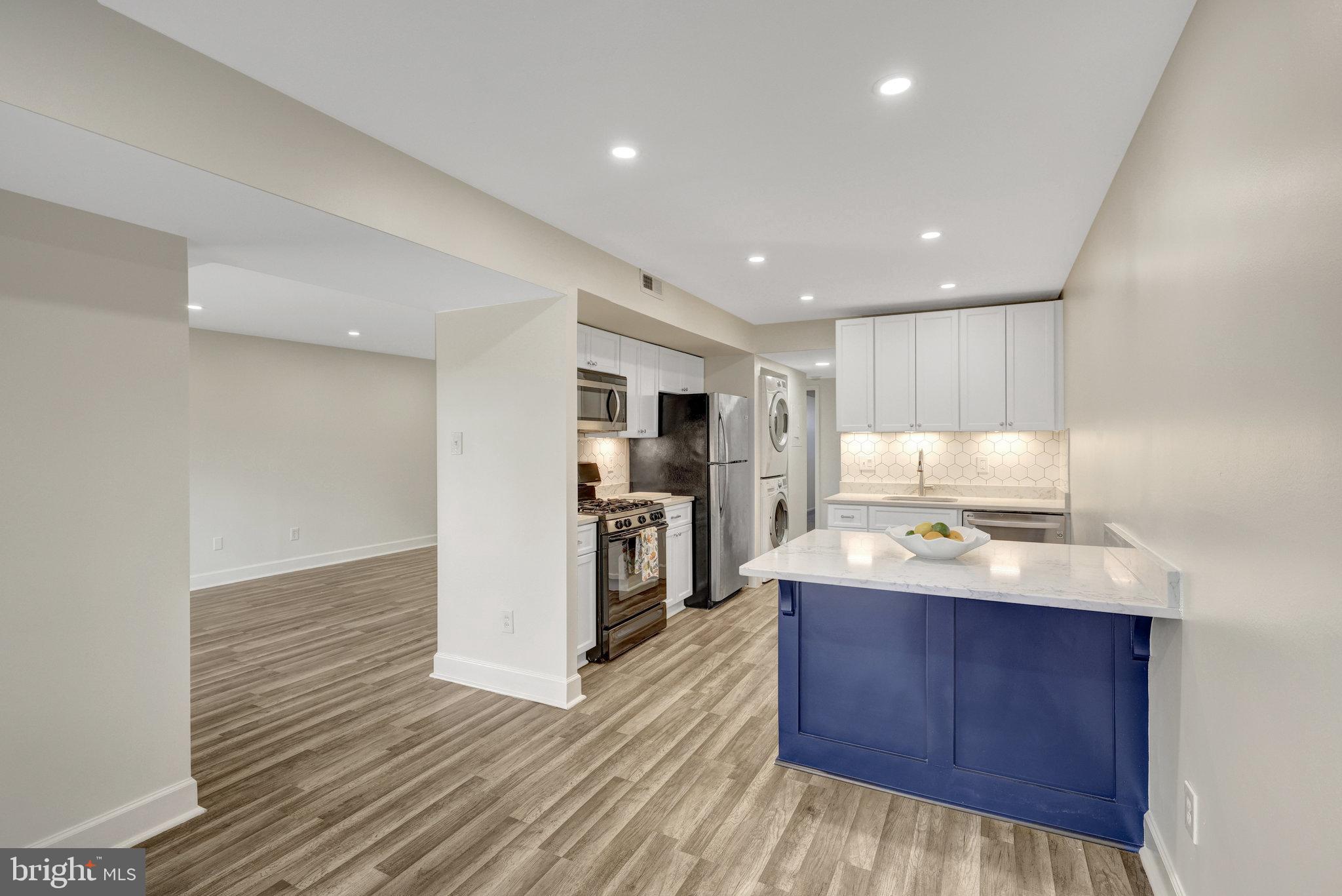 SOUTHGATE - Residential