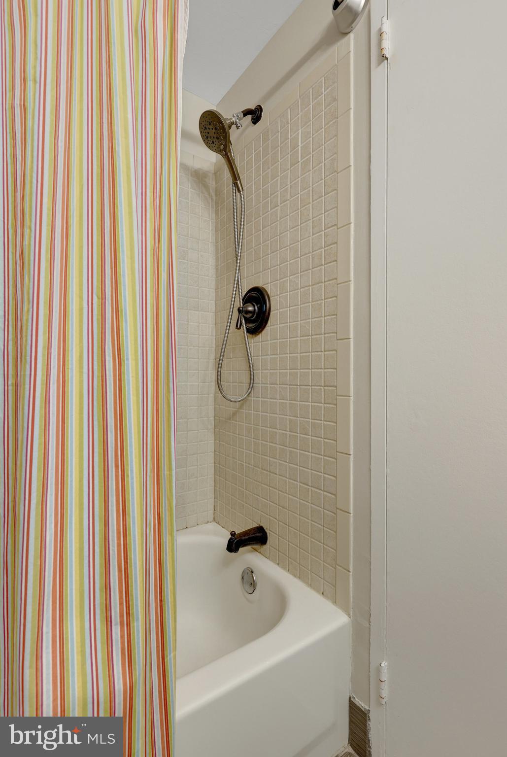 SOUTHGATE - Residential