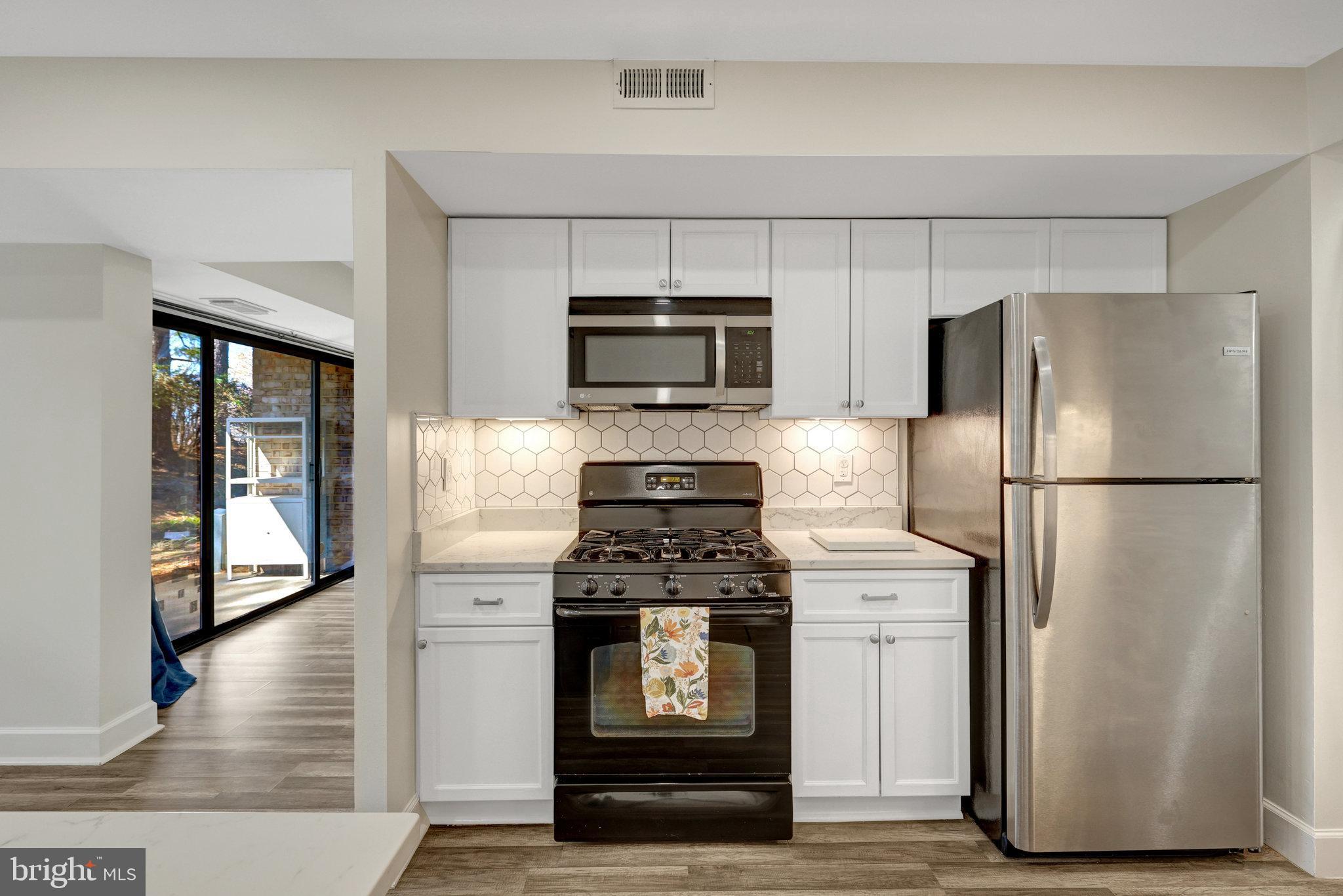 2066 ROYAL FERN COURT 1B