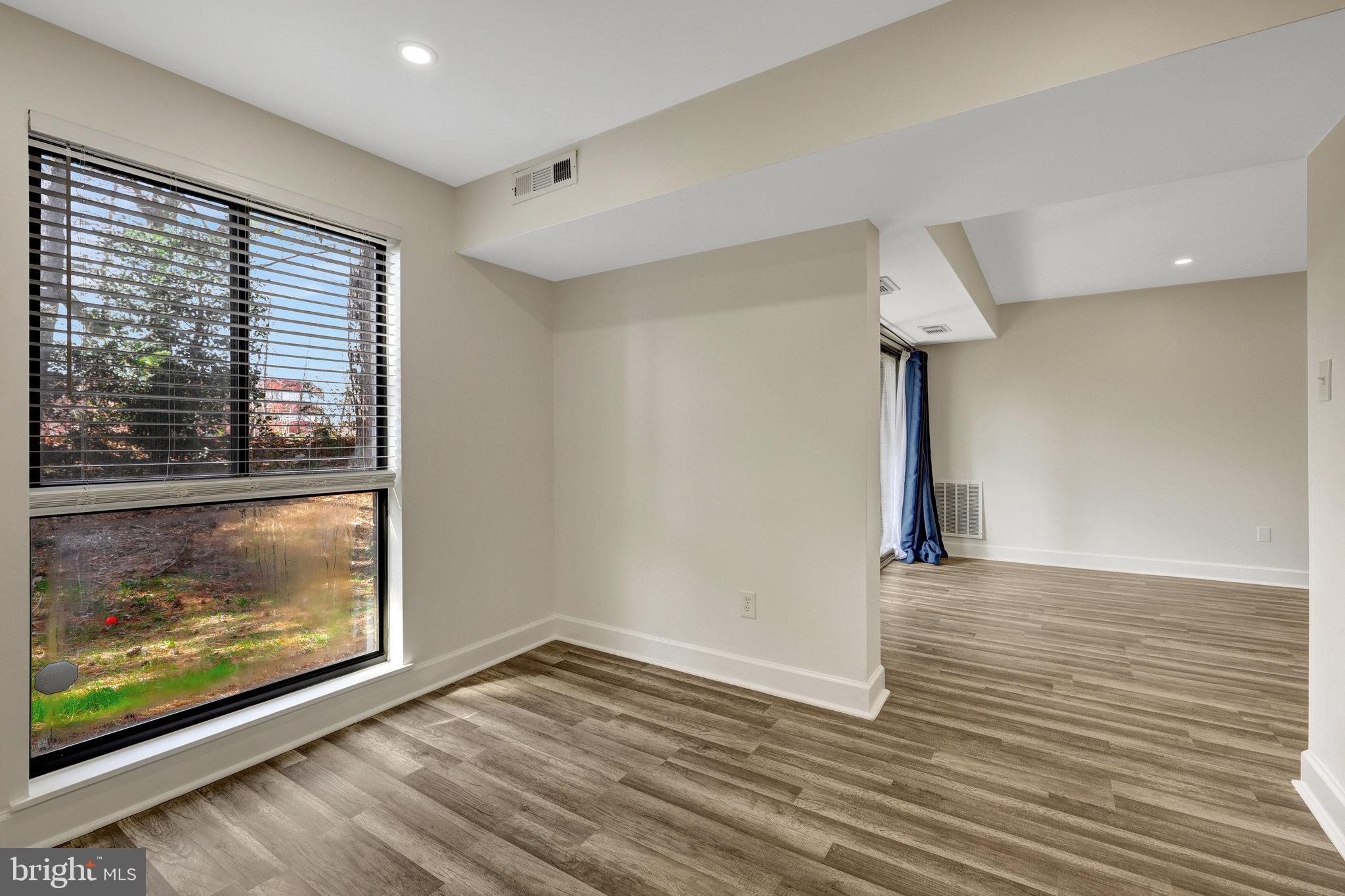 SOUTHGATE - Residential