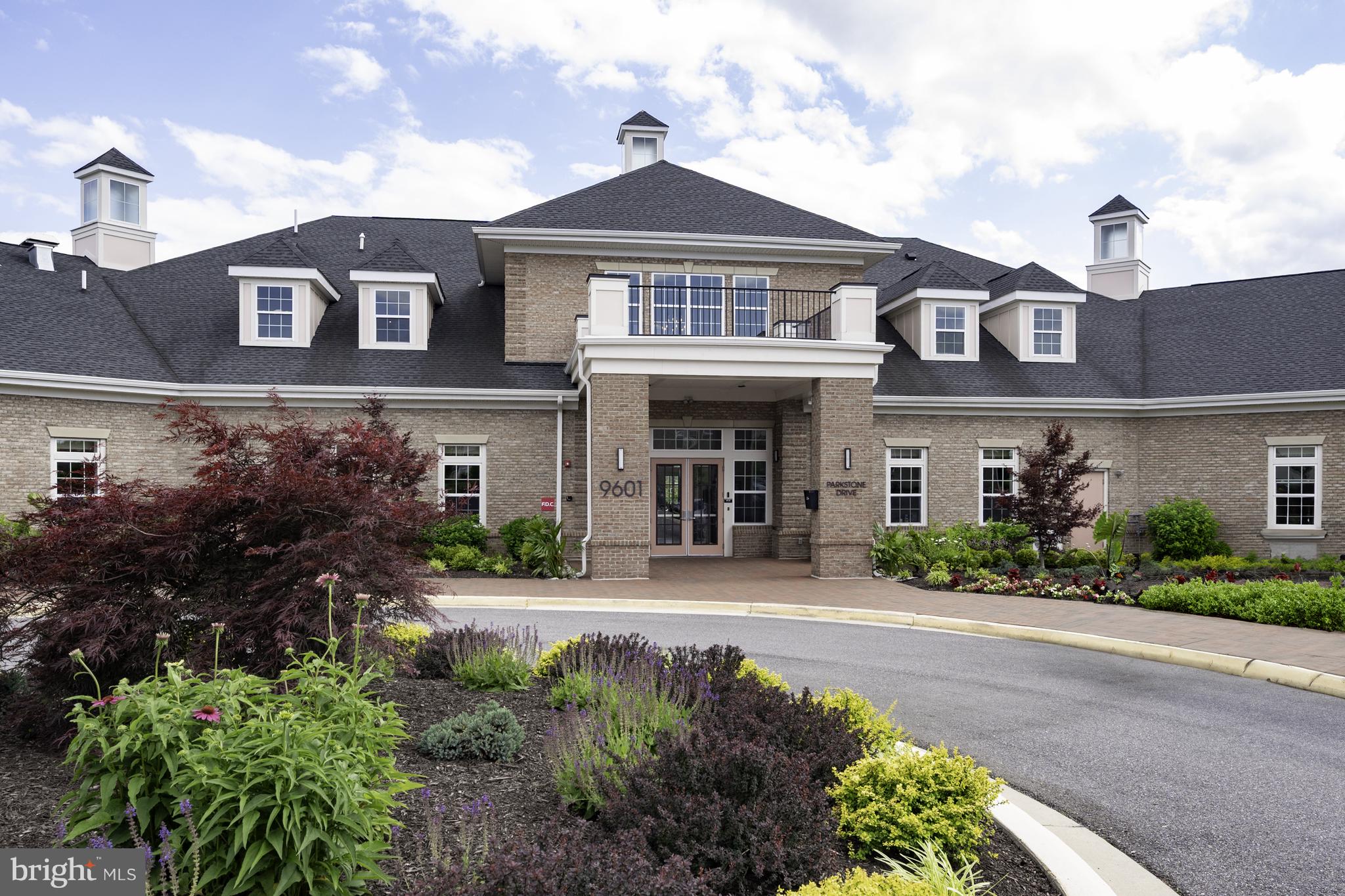 PARKSIDE - Residential