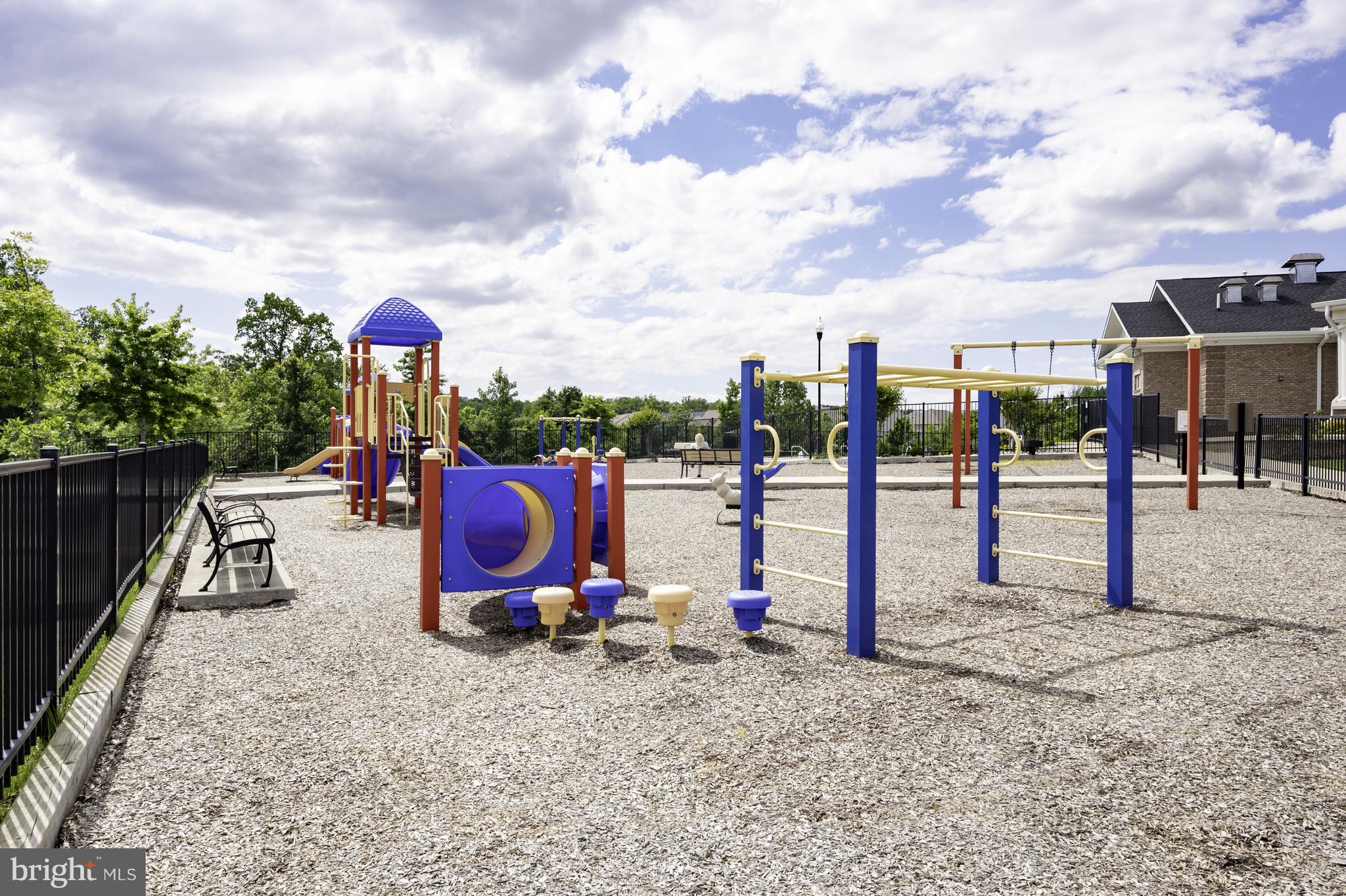 PARKSIDE - Residential