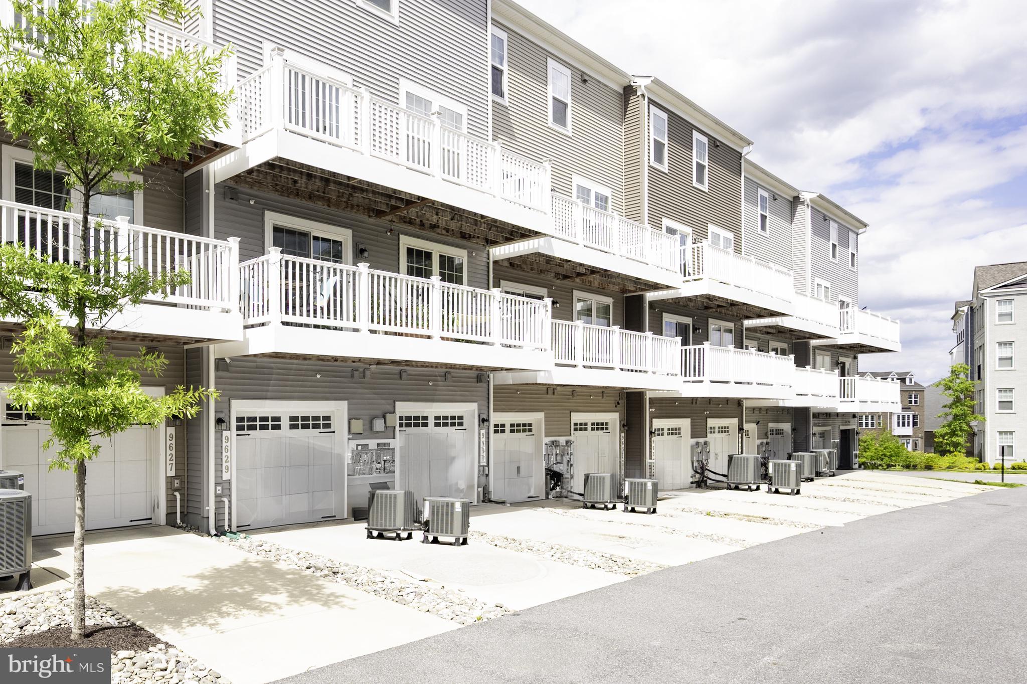 PARKSIDE - Residential