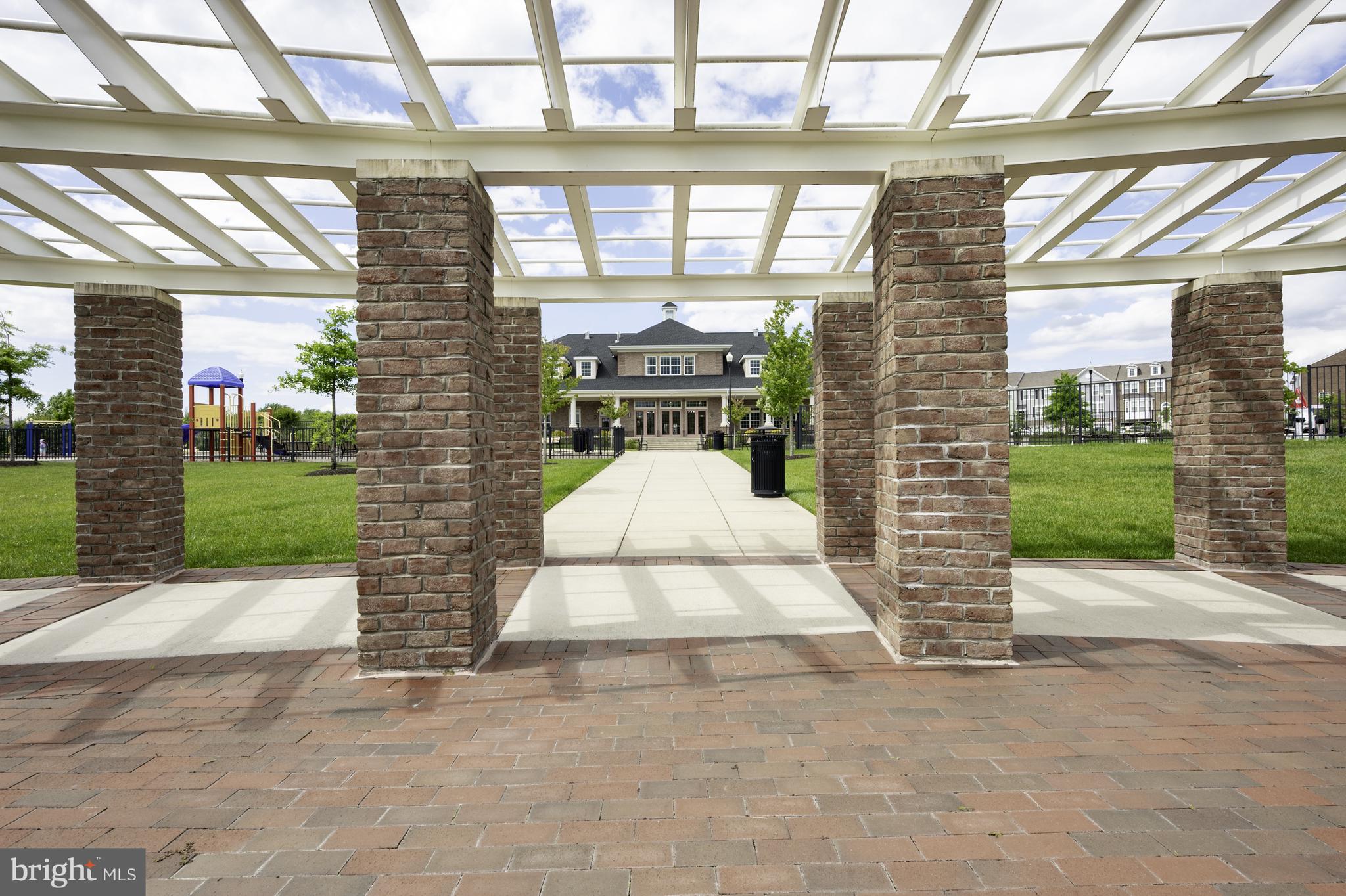 PARKSIDE - Residential