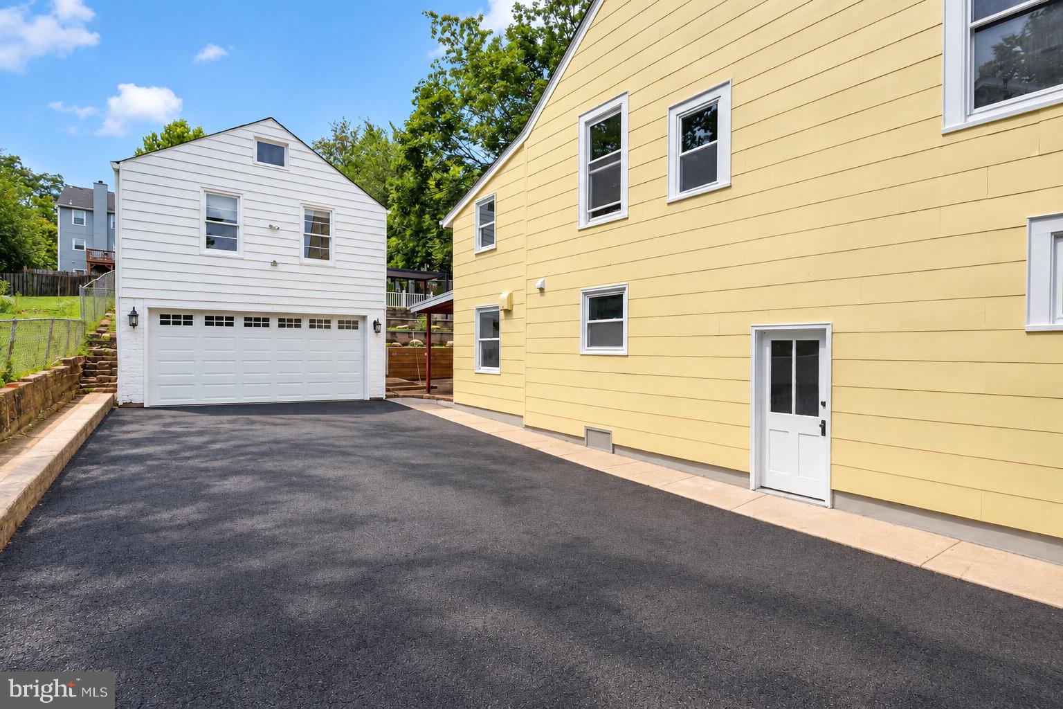 710 SILVER SPRING AVENUE