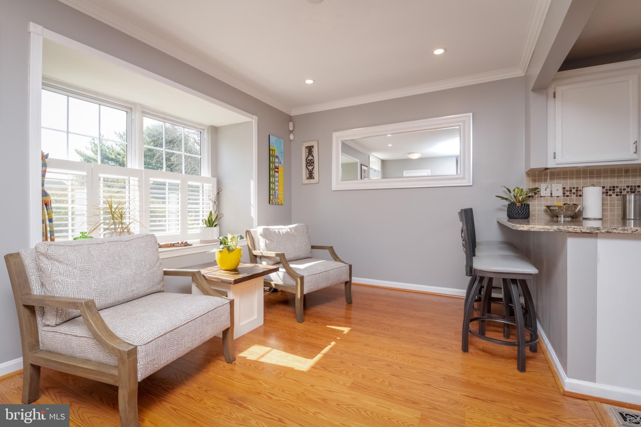 328 SUNRAY COURT