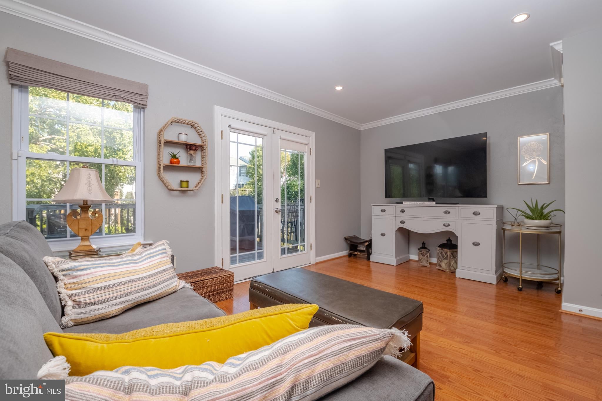 328 SUNRAY COURT
