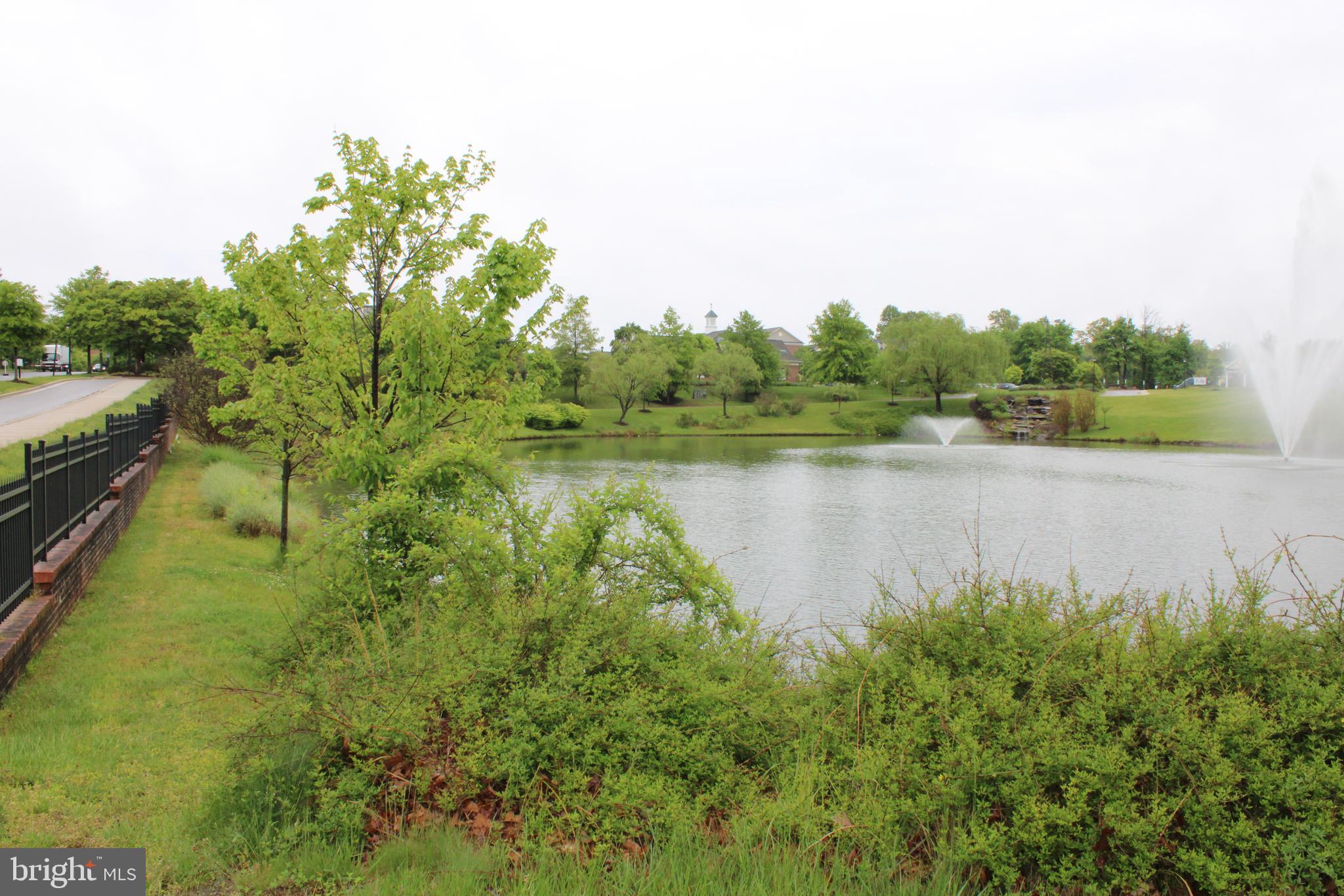 OAK CREEK CLUB - Residential