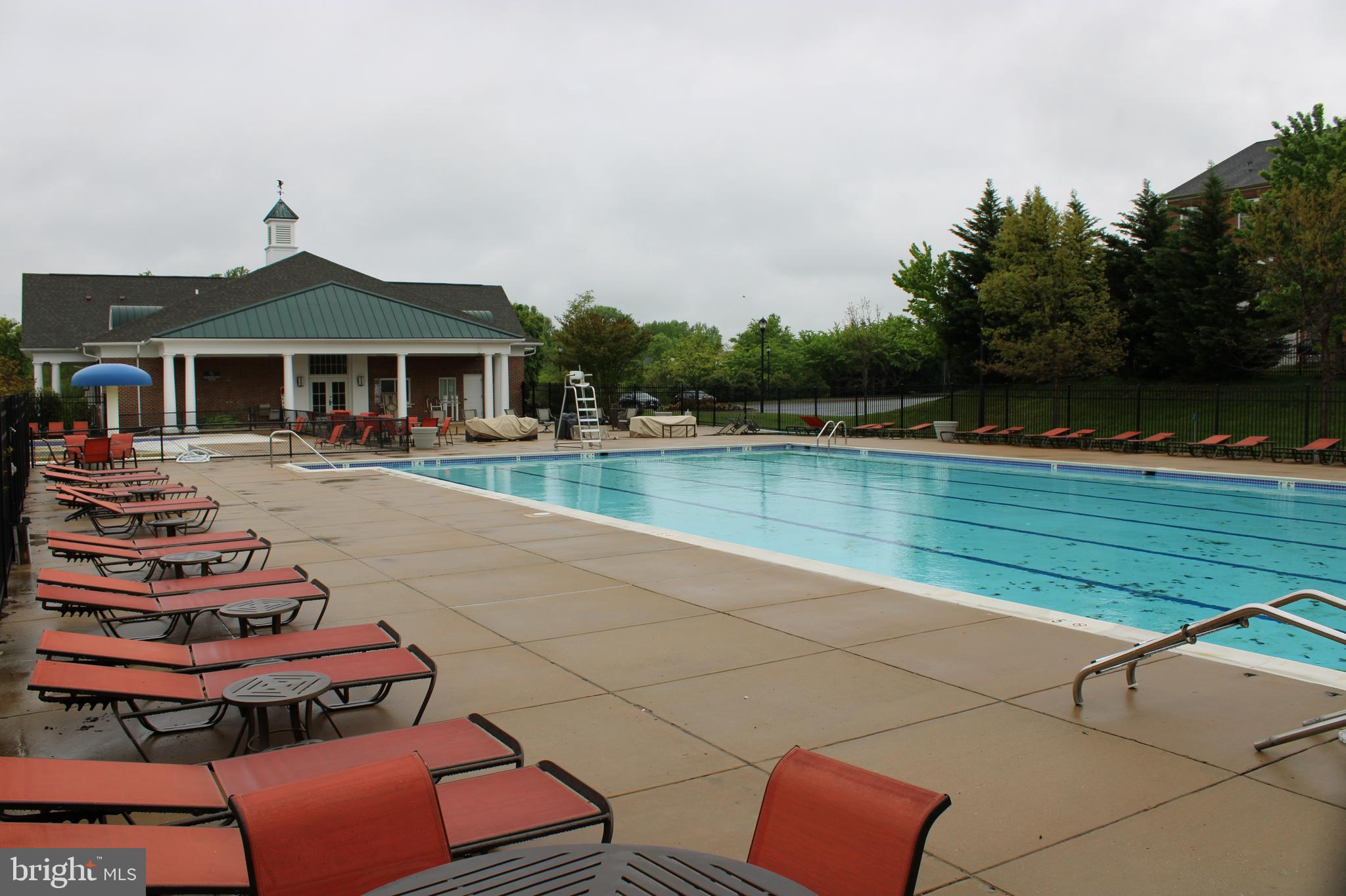 OAK CREEK CLUB - Residential