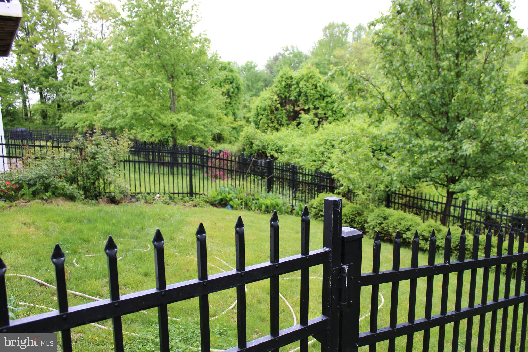 OAK CREEK CLUB - Residential