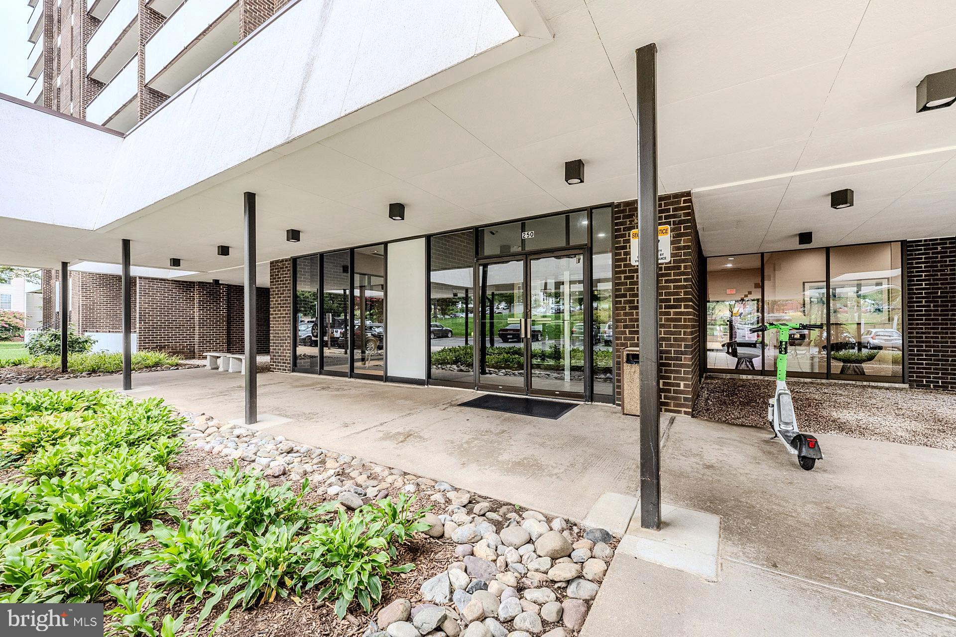 250 S REYNOLDS STREET 1007