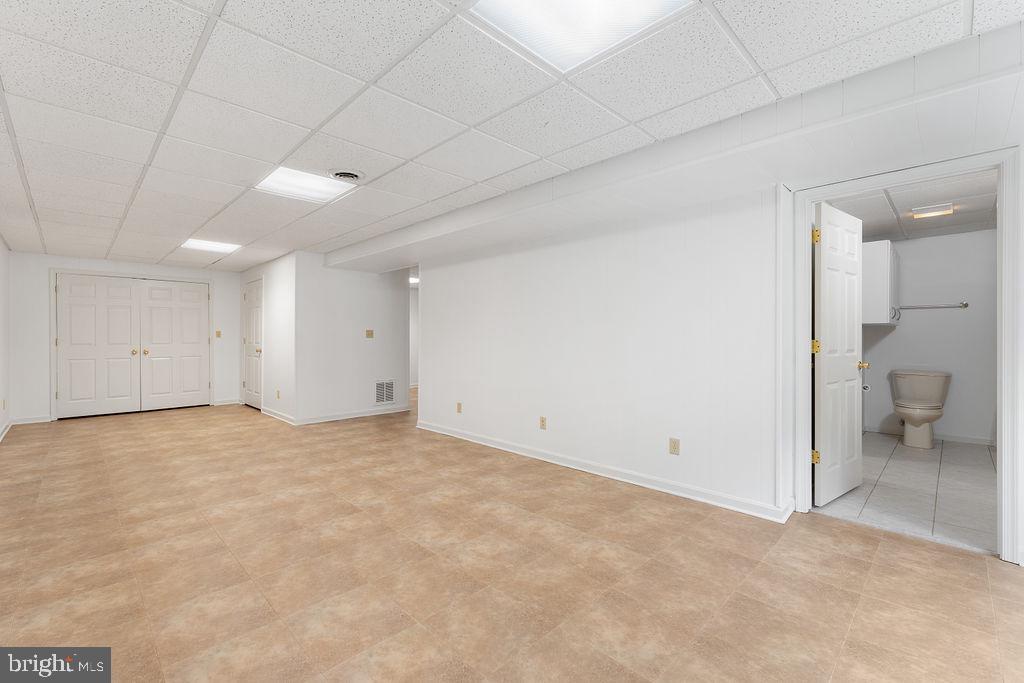 KENDALLWOOD ESTATES - Residential