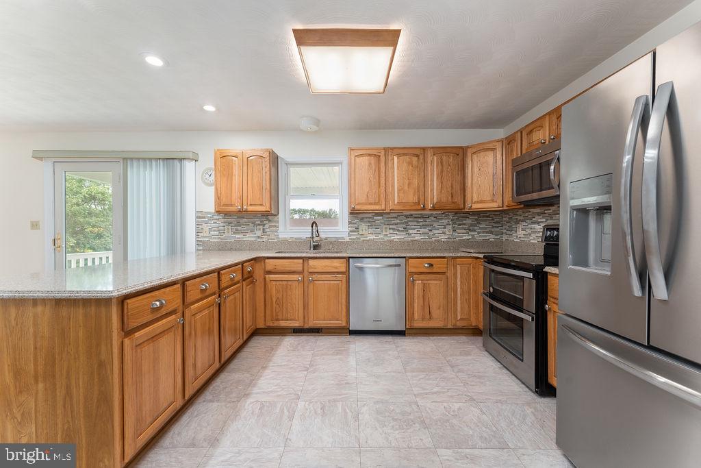 KENDALLWOOD ESTATES - Residential