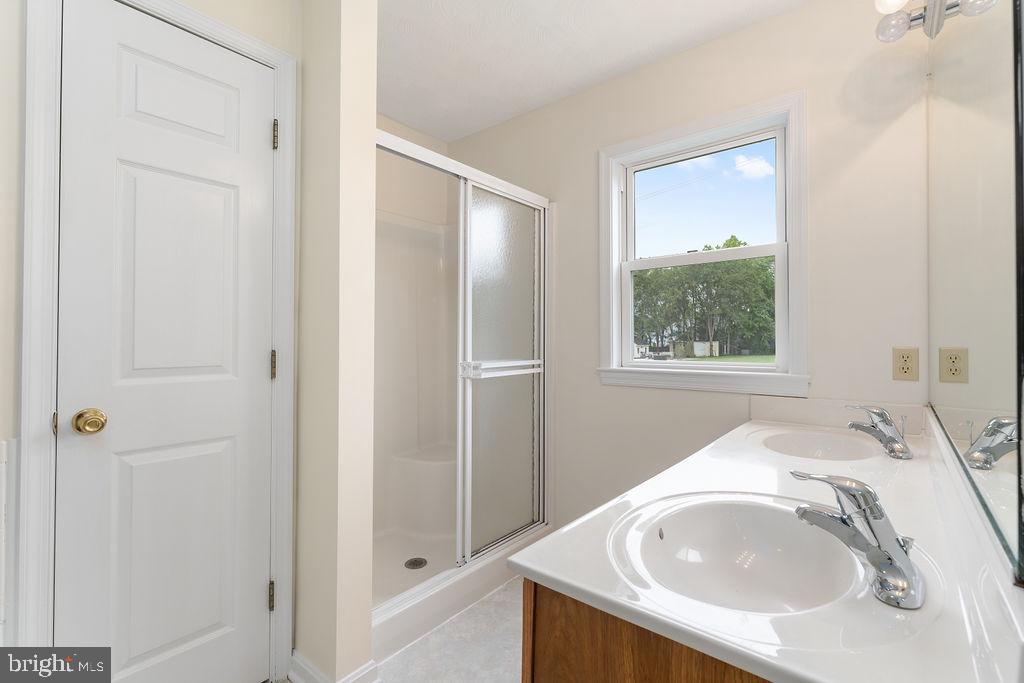 KENDALLWOOD ESTATES - Residential