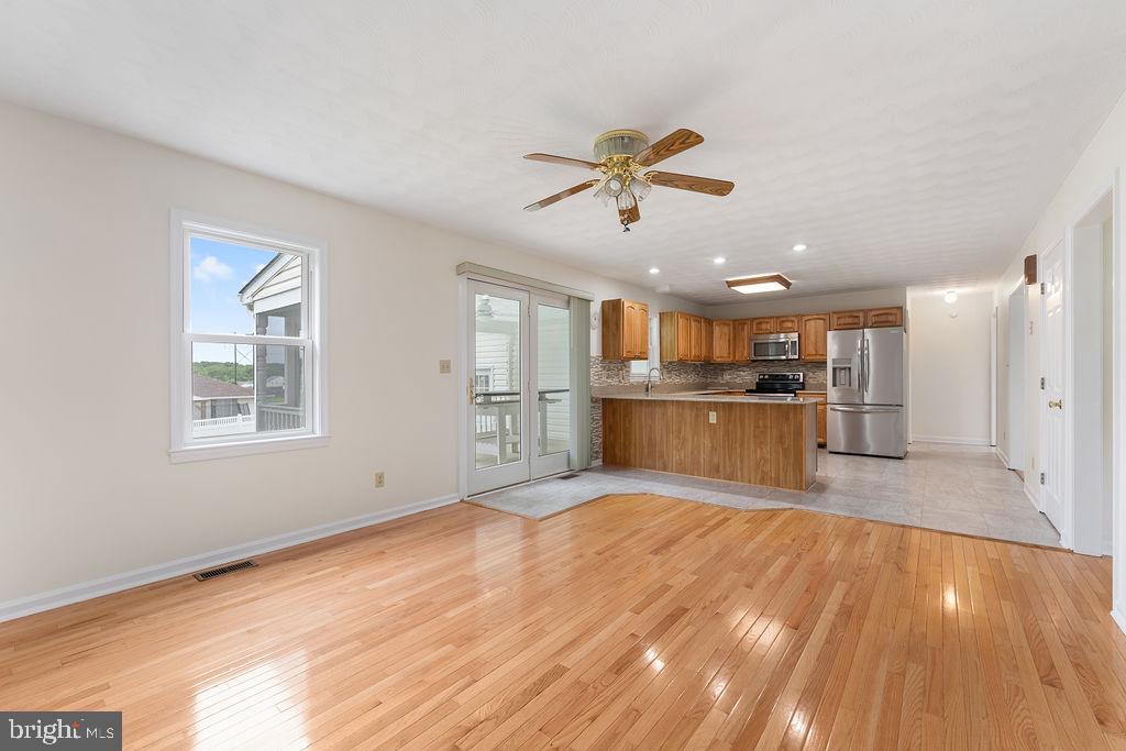 KENDALLWOOD ESTATES - Residential