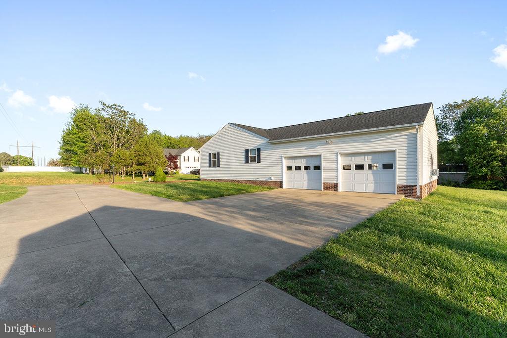 KENDALLWOOD ESTATES - Residential