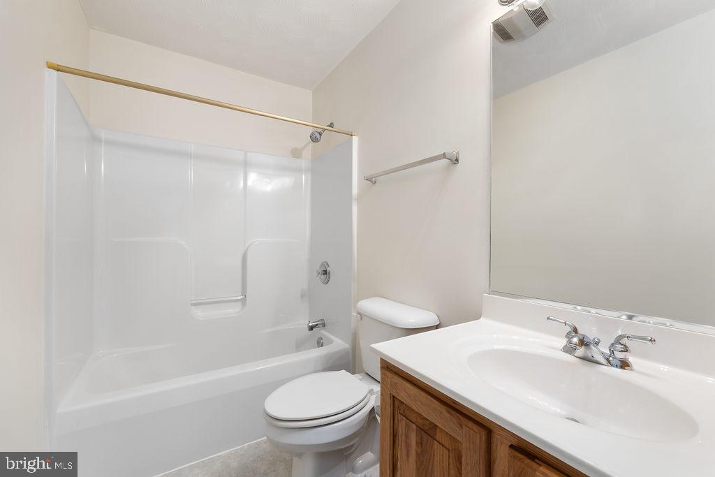 KENDALLWOOD ESTATES - Residential