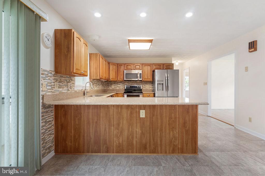 KENDALLWOOD ESTATES - Residential